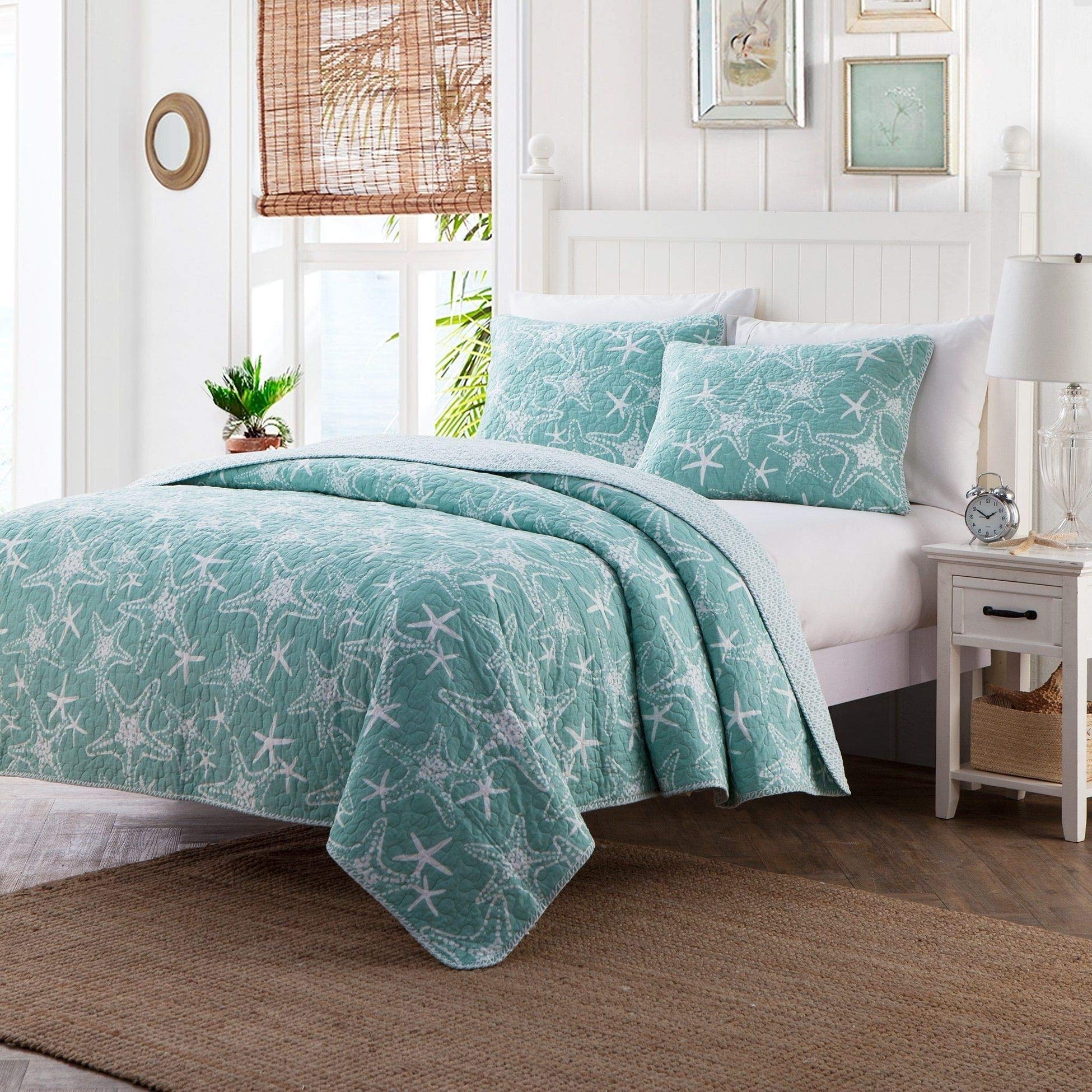King Size Tropical Quilt Set - Blue Coastal Bayside Starfish Print 3-Piece Bedding Set | Underwater Animals Nautical Design Reversible Comforter | Ultra Soft Cotton Summer Beach Bedroom Decor | Perfect for Coastal Themed Master Bedrooms & Vacation Homes