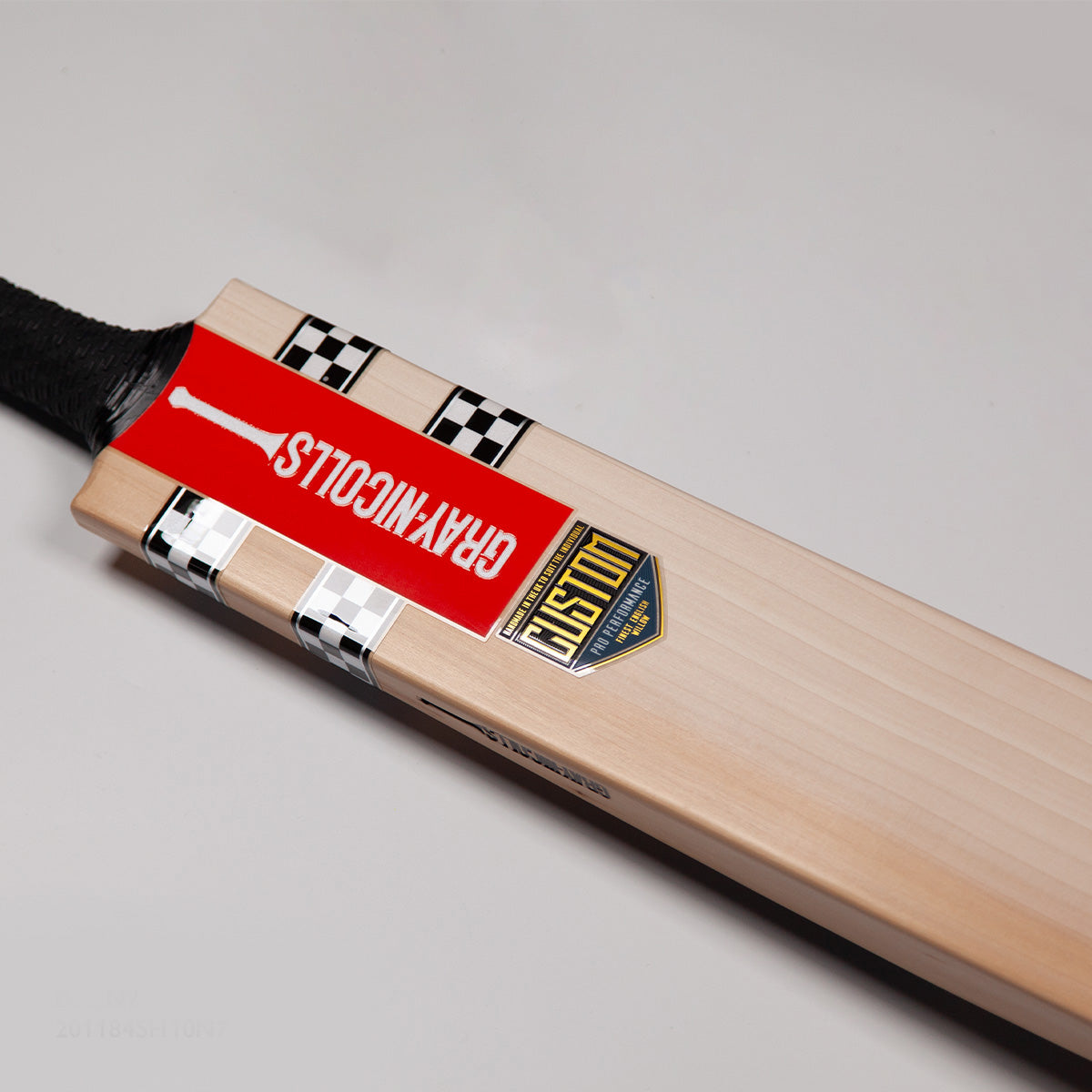 Gray Nicolls ShockWave Gen 2.0 Custom Made Cricket Bat - Premium English Willow for Professional Players - Perfect for T20, ODI and Test Matches