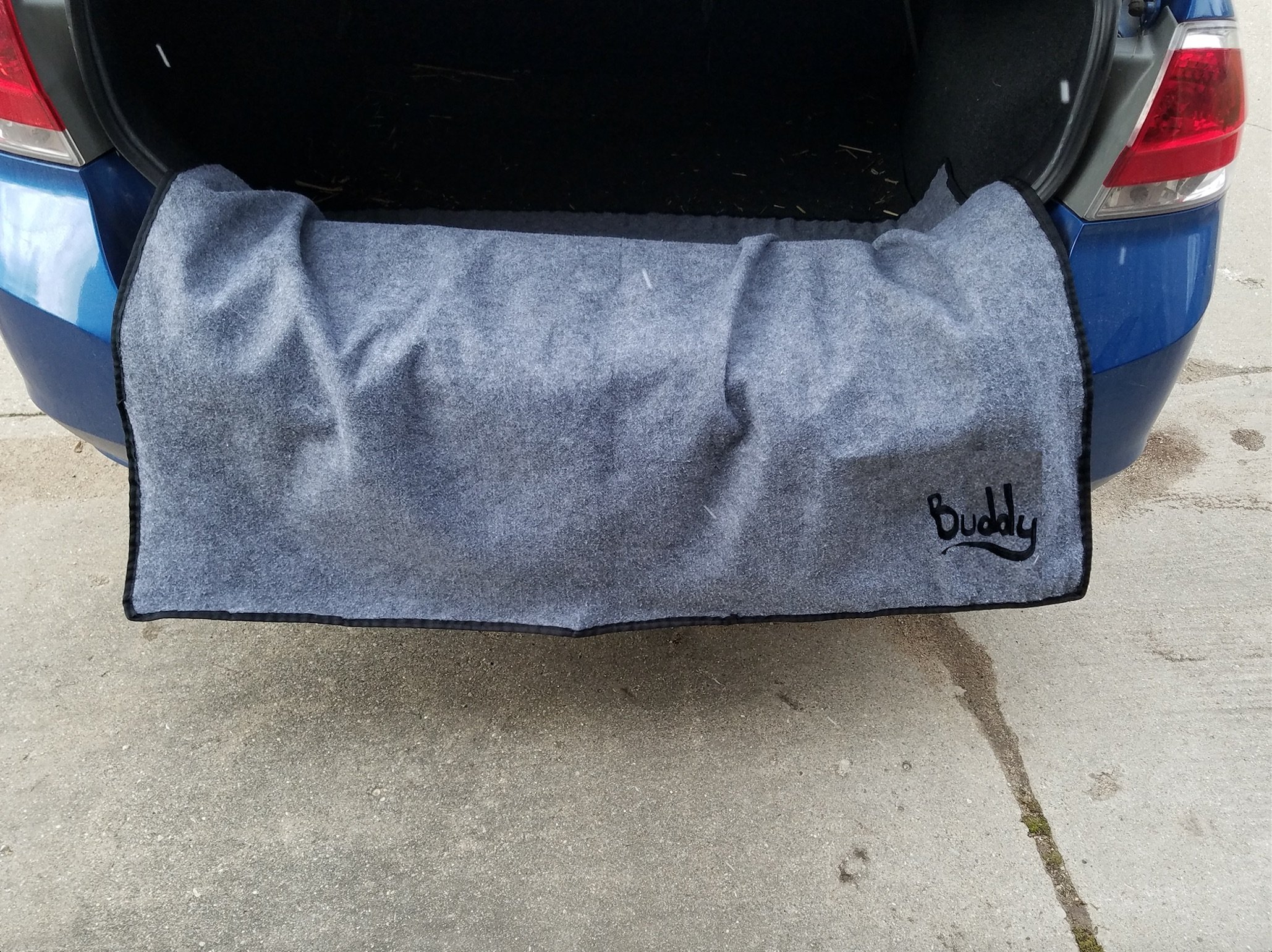 **Buddy Pay Dirt Car, Truck & SUV Universal Trunk Mat – Rear Bumper Guard Protector | Waterproof & Machine Washable | Keeps Clothes Clean & Prevents Scratches | Perfect for Camping, Groceries & Outdoor Adventures**