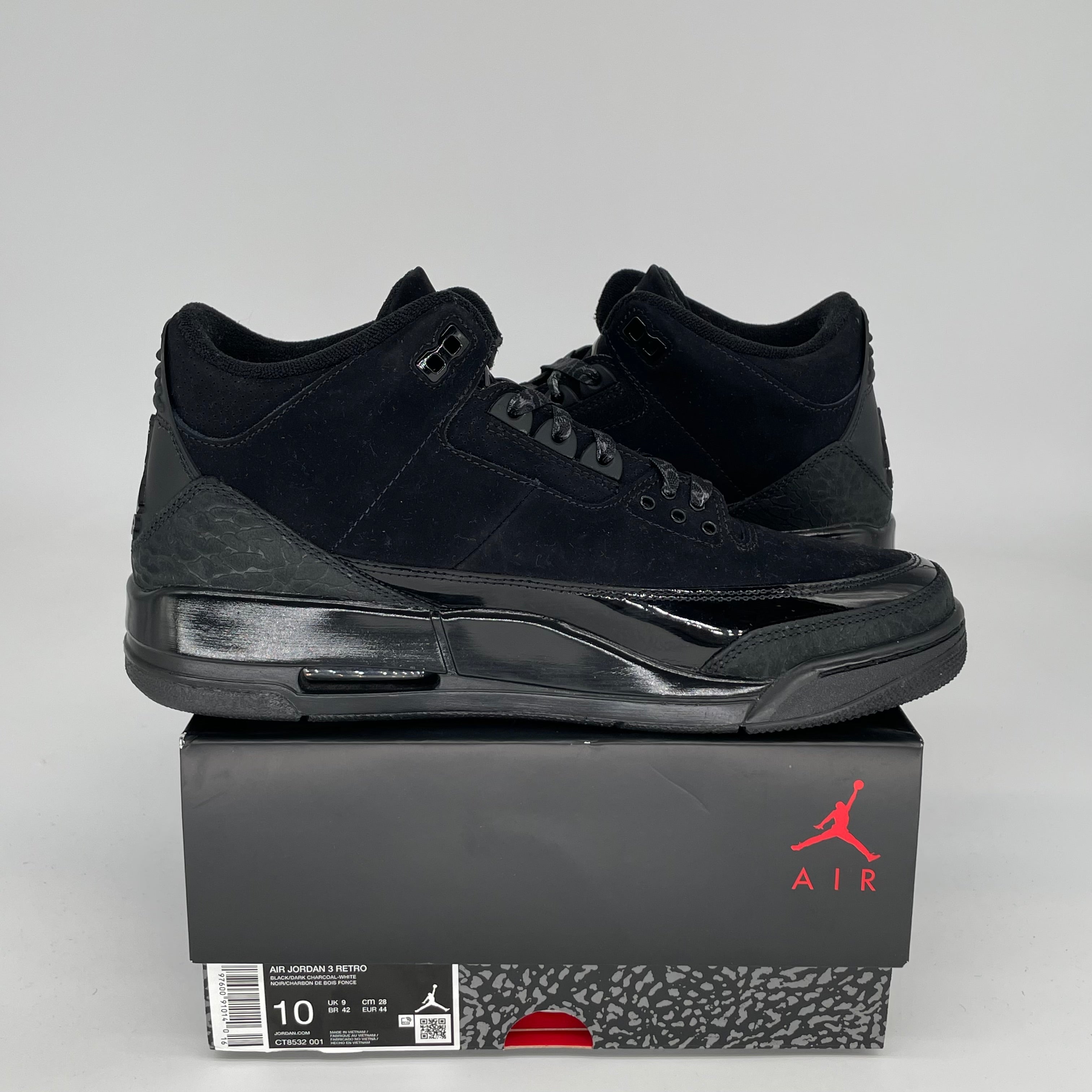 AIR JORDAN 3 Retro 'Black Cat' Men's Basketball Shoes Size 10 - Style CT8532-001 | Perfect for Streetwear & Sneaker Collectors