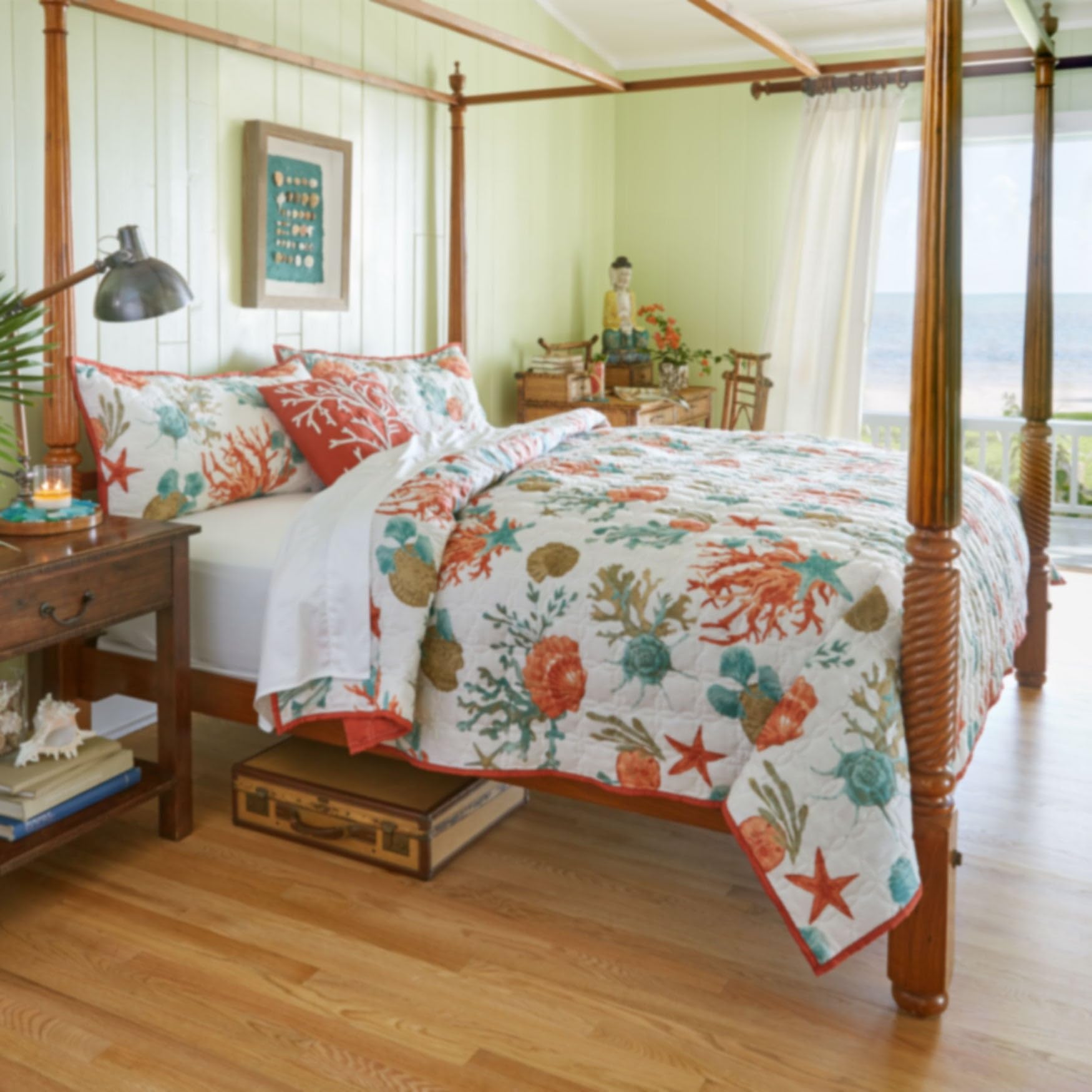 BrylaneHome Coastal 3-Piece Quilt Set King Size - Coral Multi Color Beach Style Bedding for Master Bedroom or Guest Room