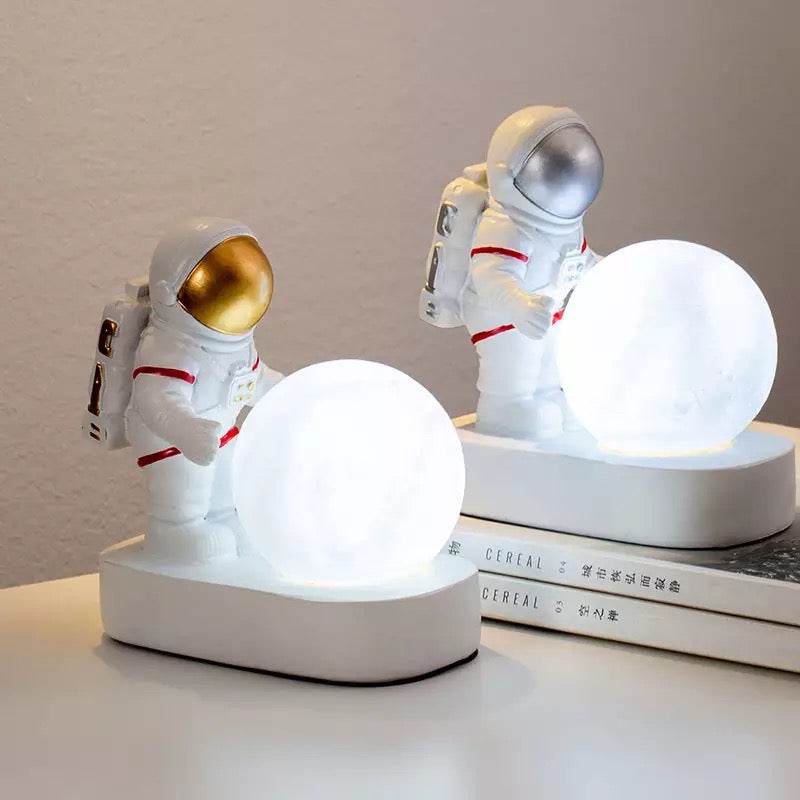Astronaut Table Lamp - LED Night Light for Kids Room, Study Desk & Bedside Decor - Perfect for Space Themed Bedroom, Nursery & Office