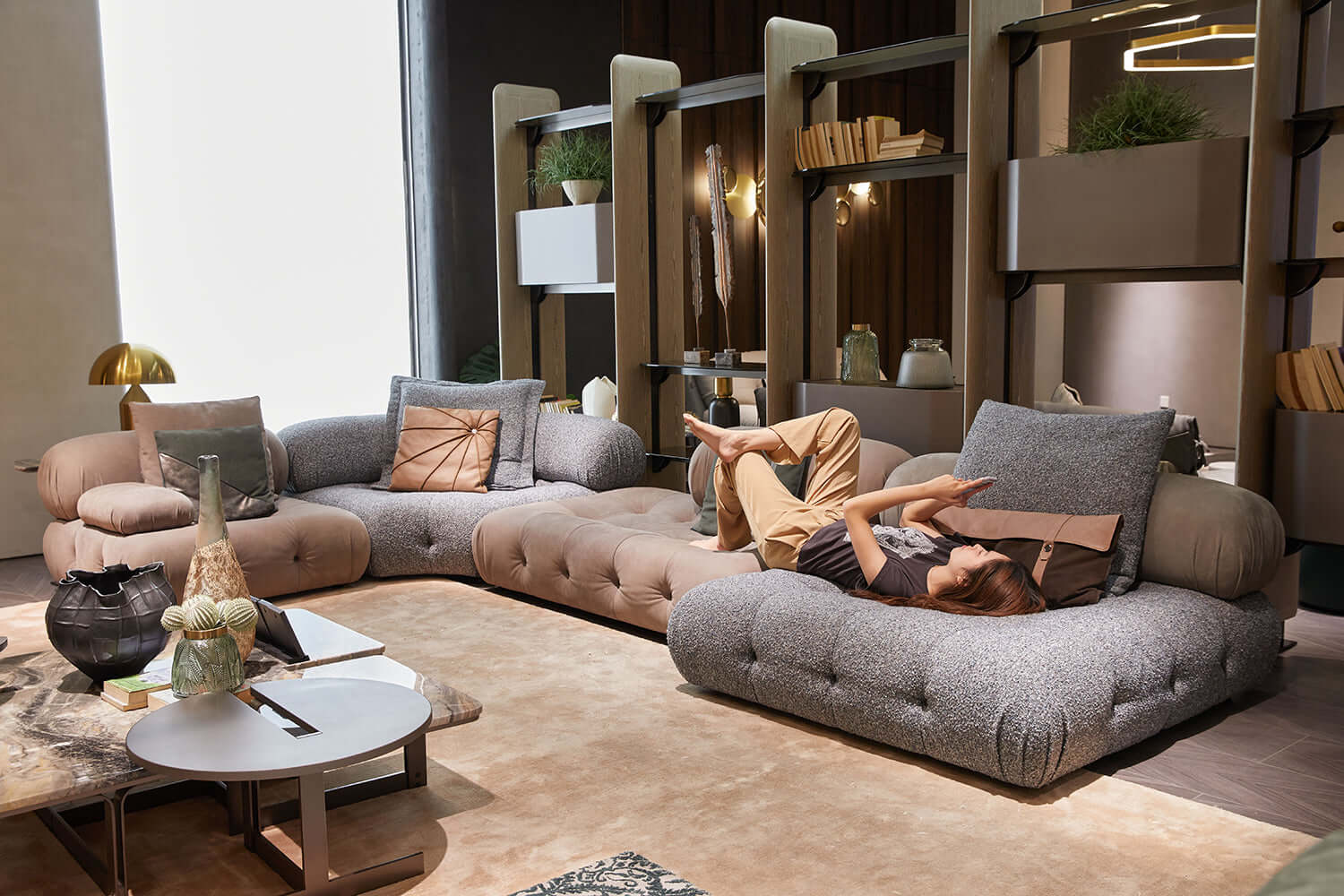 Luxury Modern Modular Sectional Sofa - Custom Fabric Options for Living Room, Lounge & Home Theater - Comfortable & Stylish Sofa Set for Family Gatherings & Entertainment