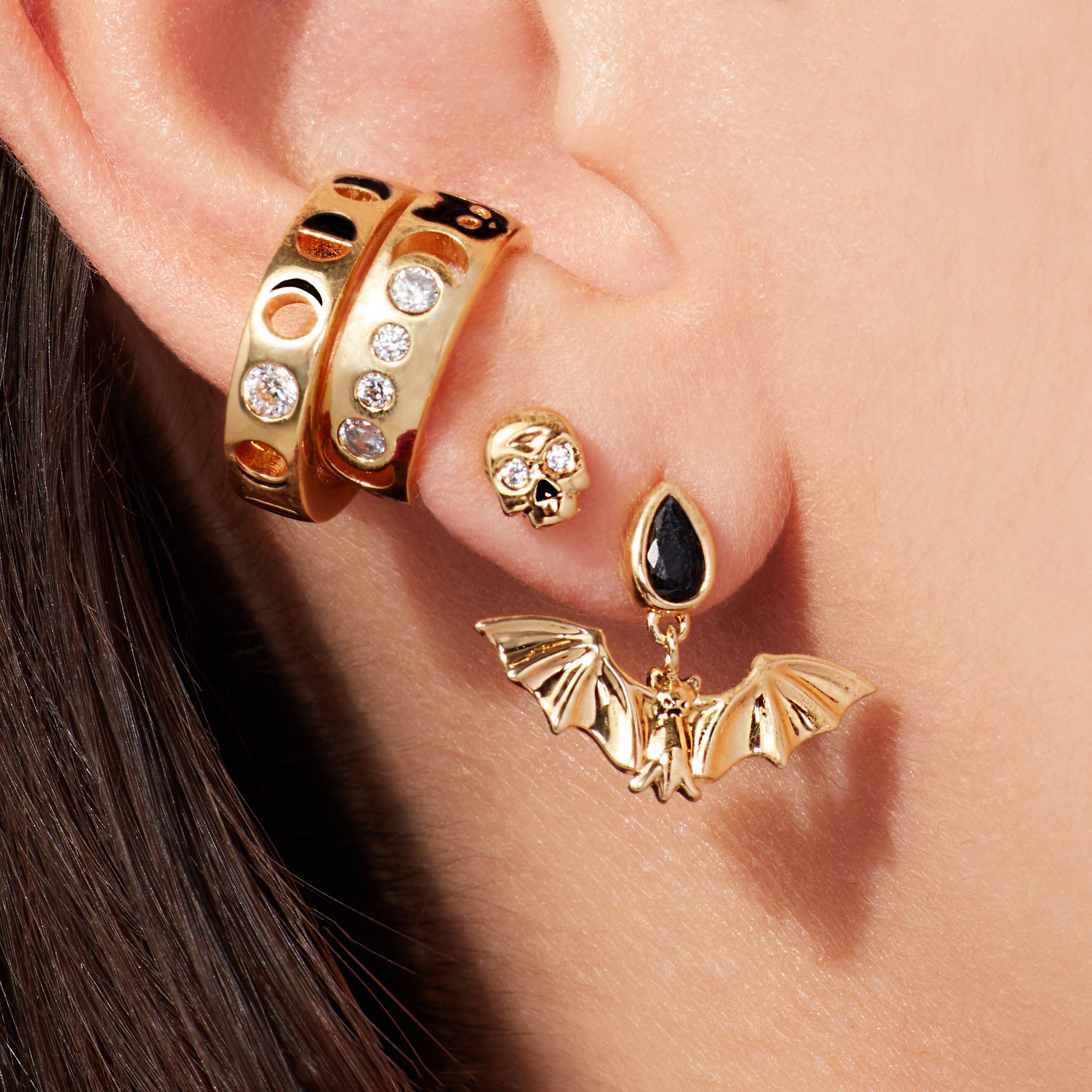 Stylish Bat Earrings for Women - Gothic Halloween Jewelry - Perfect for Costume Parties, Night Out & Vampire-Themed Events