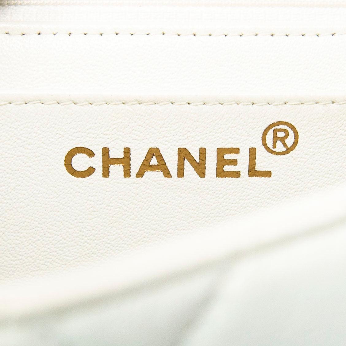 Vintage Chanel White Lambskin Classic Flap Bag - Luxury Leather Shoulder Handbag for Women | Perfect for Date Night, Parties & Special Occasions