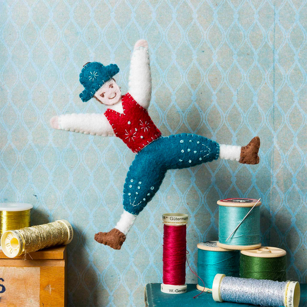 12 Days of Christmas Felt Ornament Kit - Lord a Leaping DIY Craft Set for Holiday Decorations | Perfect for Christmas Tree Ornaments, Gift Making & Festive Home Decor