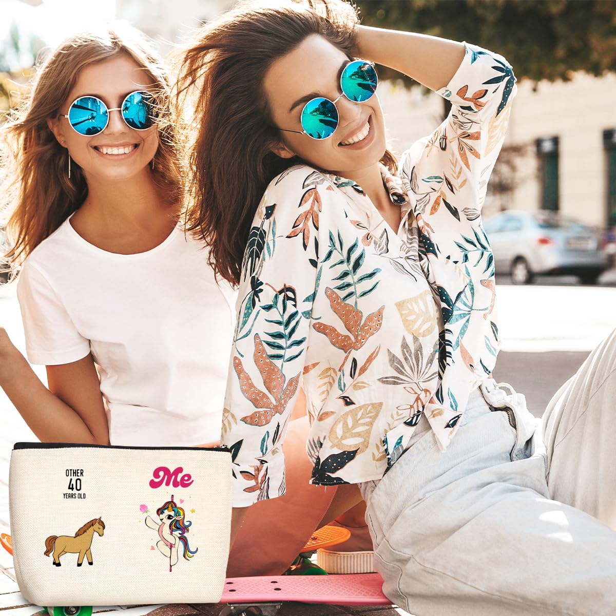 Funny 40th Birthday Gifts for Women - Cute Cosmetic Makeup Bag for Wife, Mom, Sister, Aunt - Perfect 40 Year Old Party Decorations & Anniversary Present - Great for Birthday Celebrations, Travel & Daily Use