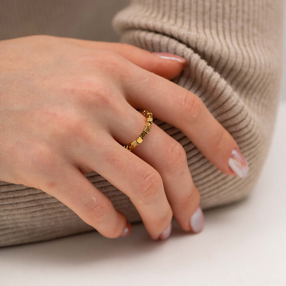18K Gold Cube Beads Ring - Elegant Stackable Minimalist Ring for Women | Perfect for Everyday Wear, Layering & Special Occasions | JDR363