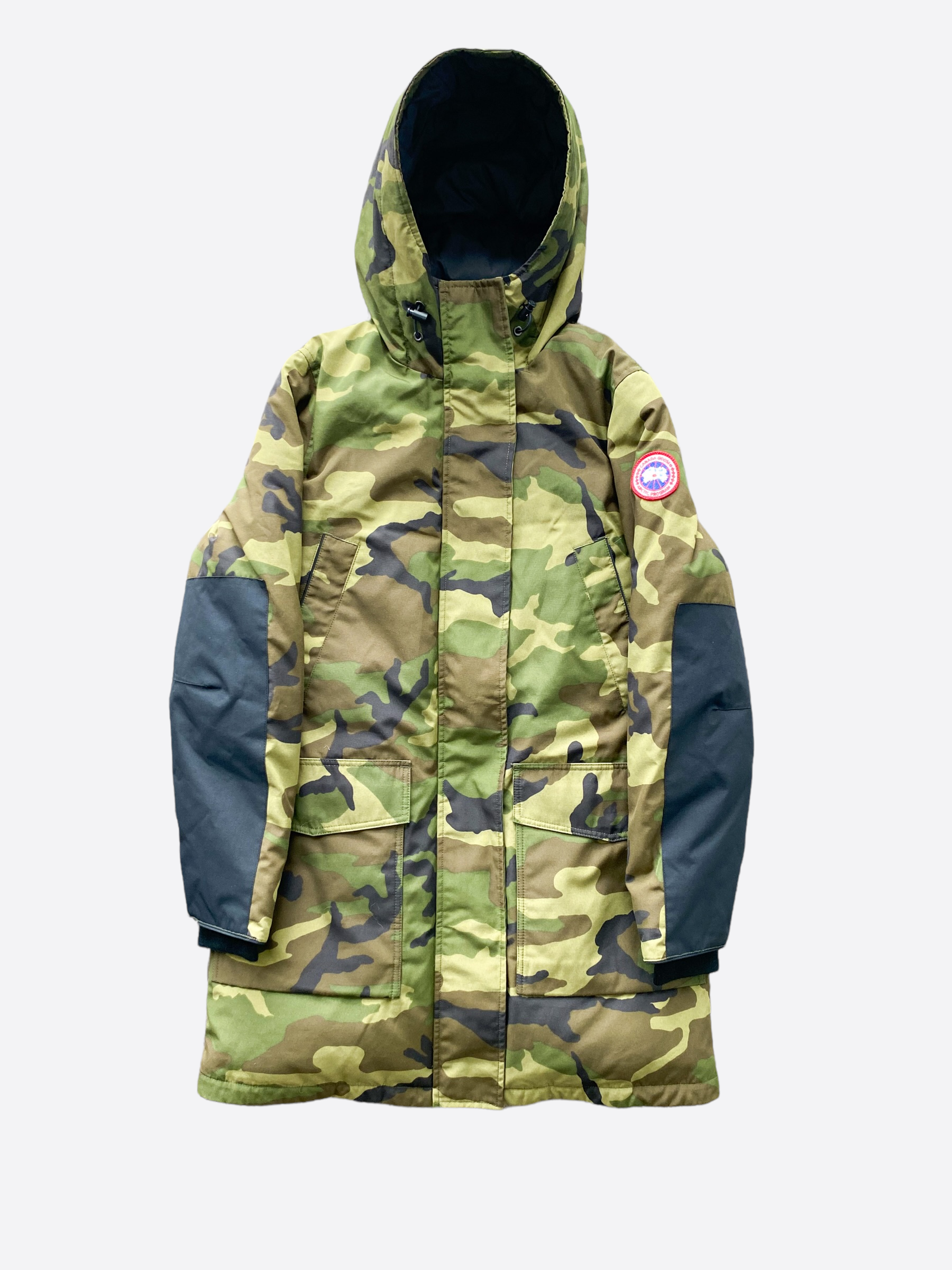 Canada Goose Classic Camo Canmore Women's Winter Jacket - Waterproof Windproof Parka for Cold Weather - Perfect for Skiing, Hiking & Outdoor Adventures