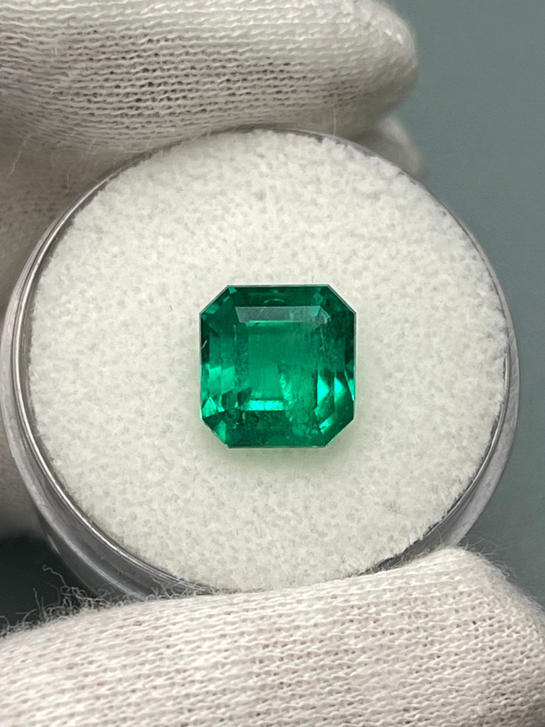 3.06 Carat AAA+ GIA Certified Muzo Green Natural Loose Colombian Emerald Asscher Cut - Perfect for Engagement Rings, Luxury Jewelry & Collector's Gemstones