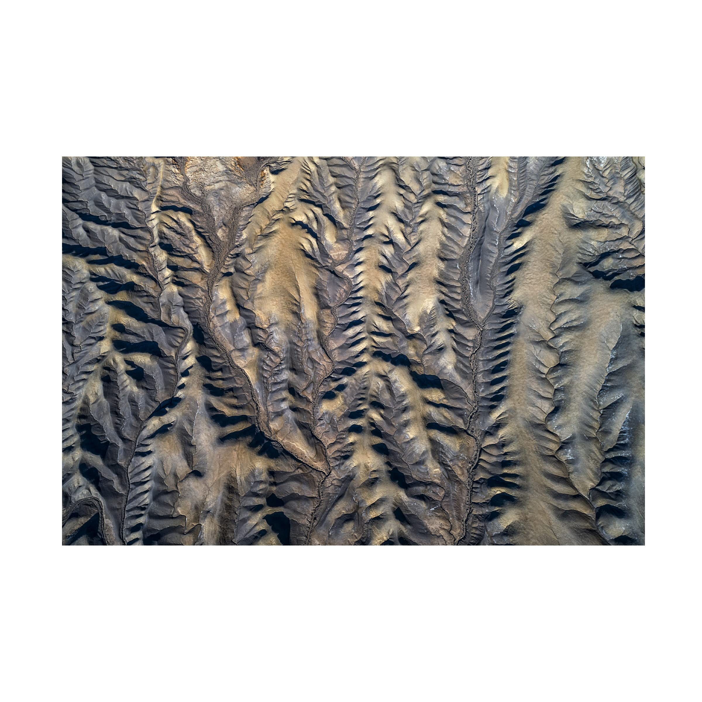 Trademark Fine Art 'Badland Abstract' Canvas Wall Art Print by Mei Xu - Modern Home Decor for Living Room, Bedroom & Office