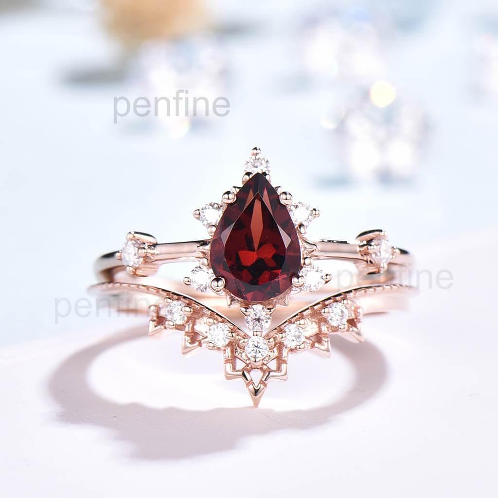 Vintage Art Deco Style Pear Garnet & Alexandrite Cluster Engagement Ring Set - 2 Piece Bridal Jewelry for Wedding, Anniversary & Special Occasions