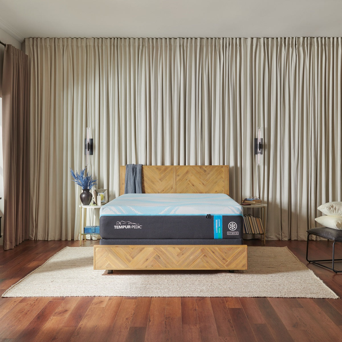 LuxeBreeze® Hybrid 2.0 Mattress - Premium Cooling Gel Memory Foam & Pocket Coil Hybrid Mattress for Back Pain Relief - Perfect for Hot Sleepers, Side Sleepers & Couples - Queen Size Bed Mattress for Cool & Comfortable Sleep
