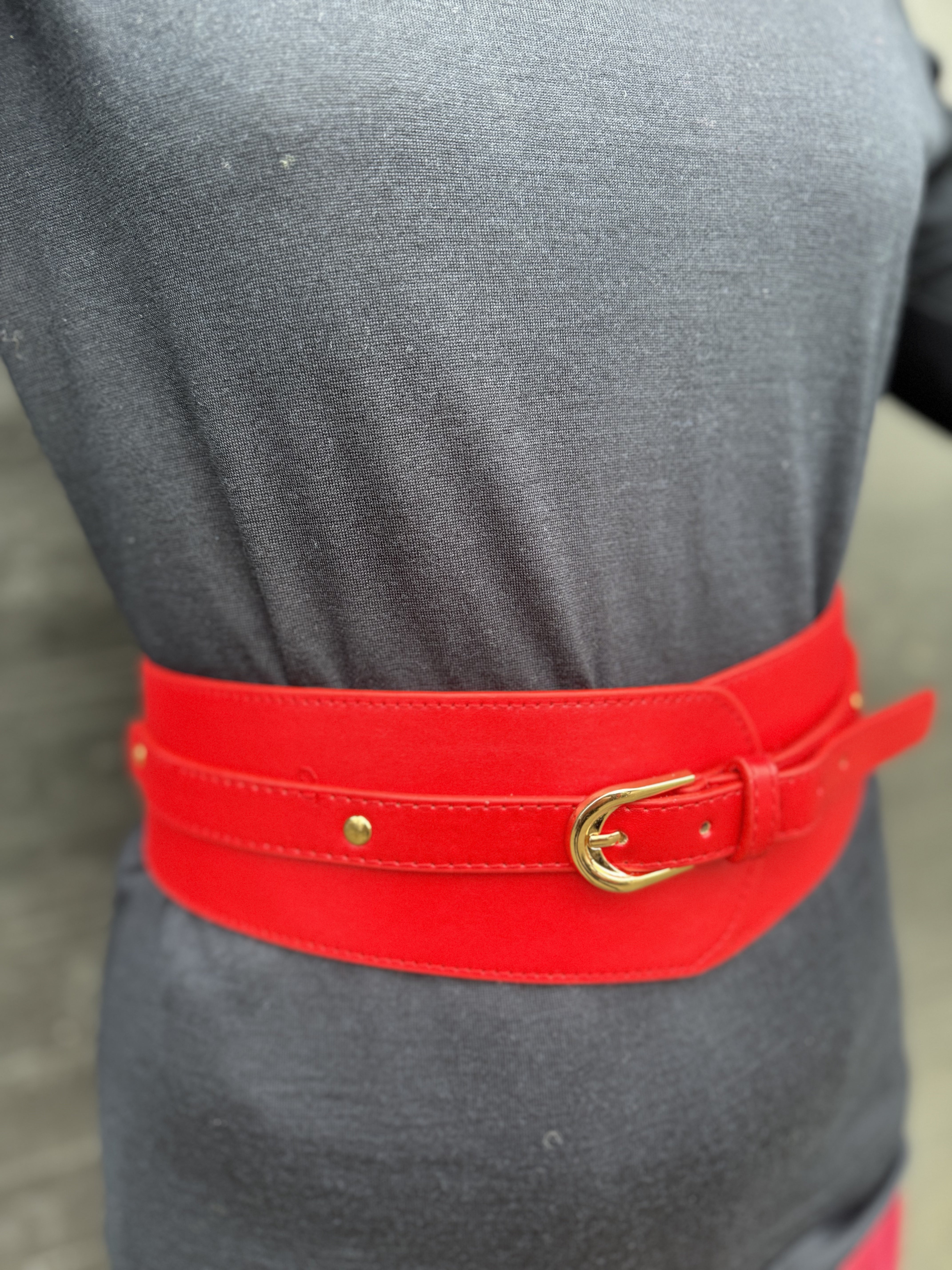 Fashionable Wide Waist Belt for Women - Adjustable Red Corset Belt for Tummy Control & Waist Training - Perfect for Dresses, Outfits & Body Shaping