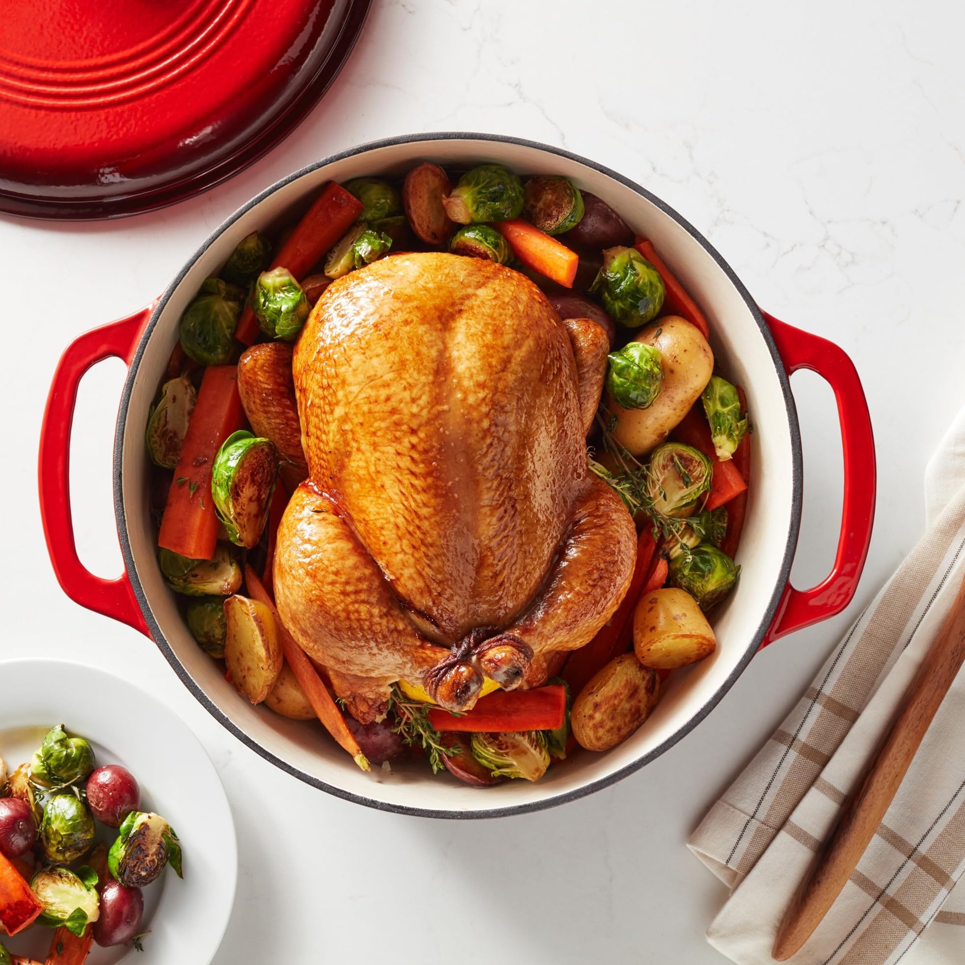 Amazon Basics Enameled Cast Iron Dutch Oven with Lid - 7.3 Quart Round Heavy-Duty Pot with Dual Handles, Red - Perfect for Braising, Stewing, Baking Bread & Slow Cooking Soups