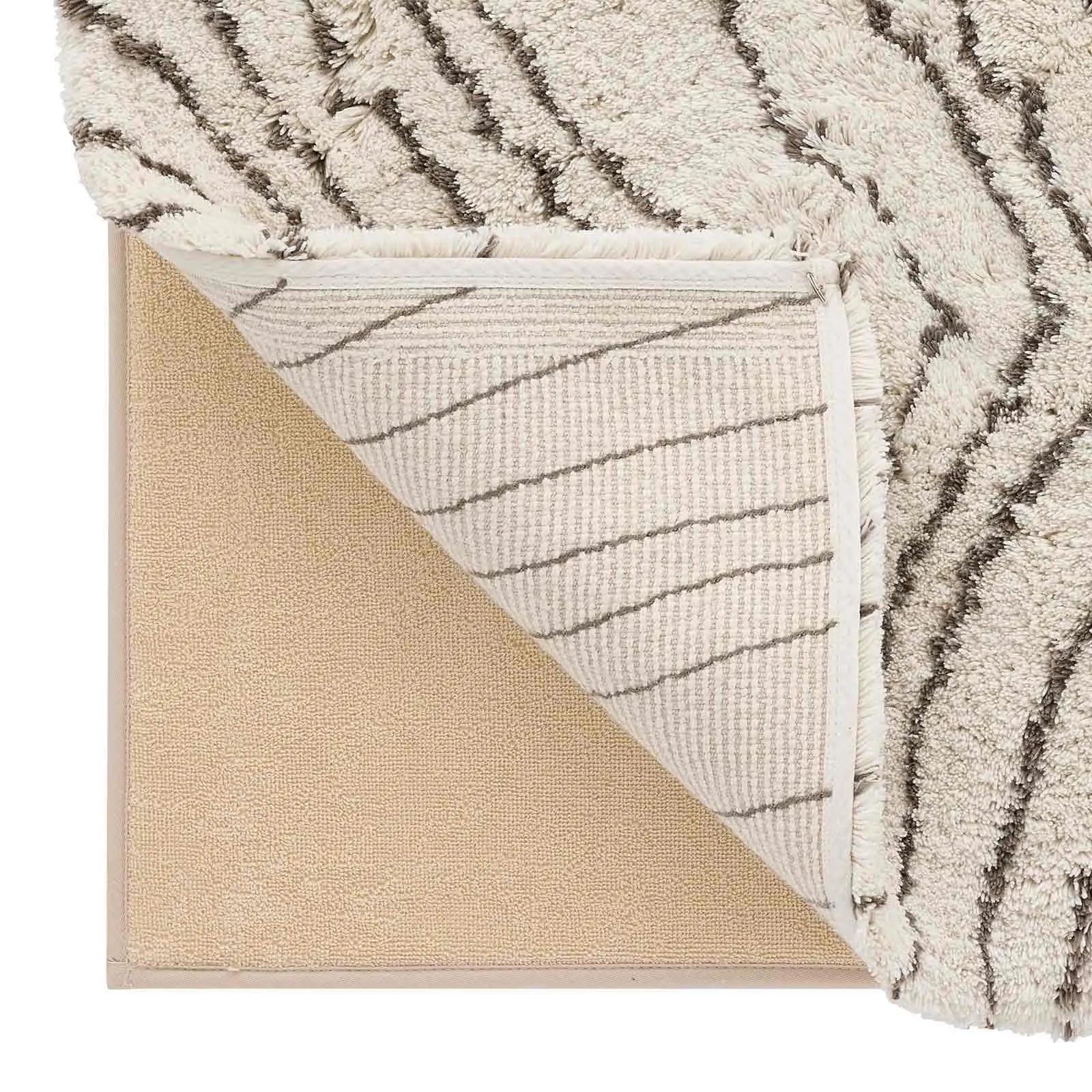 Soft Non-Slip Bath Mat with Zelda Design - Super Absorbent Quick Dry Bathroom Rug for Bath, Shower & Vanity Area - Perfect Gift for Gamers & Home Decor