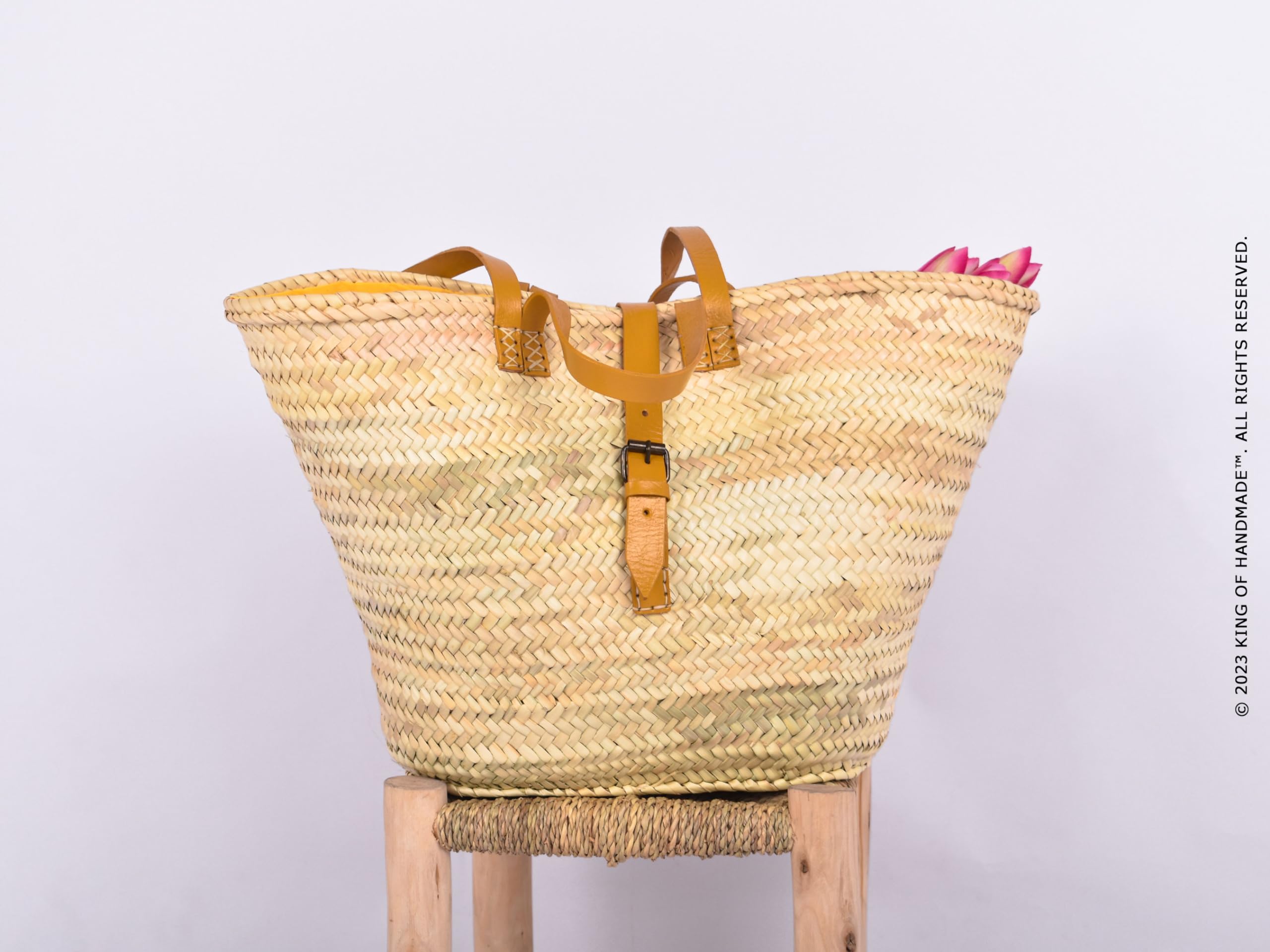 Stylish Straw Beach Tote Bag for Women - Fashionable Vacation Tote & Picnic Basket - Perfect for Beach Trips, Travel, and Outdoor Gatherings - Elegant French Woven Handbag (Yellow)