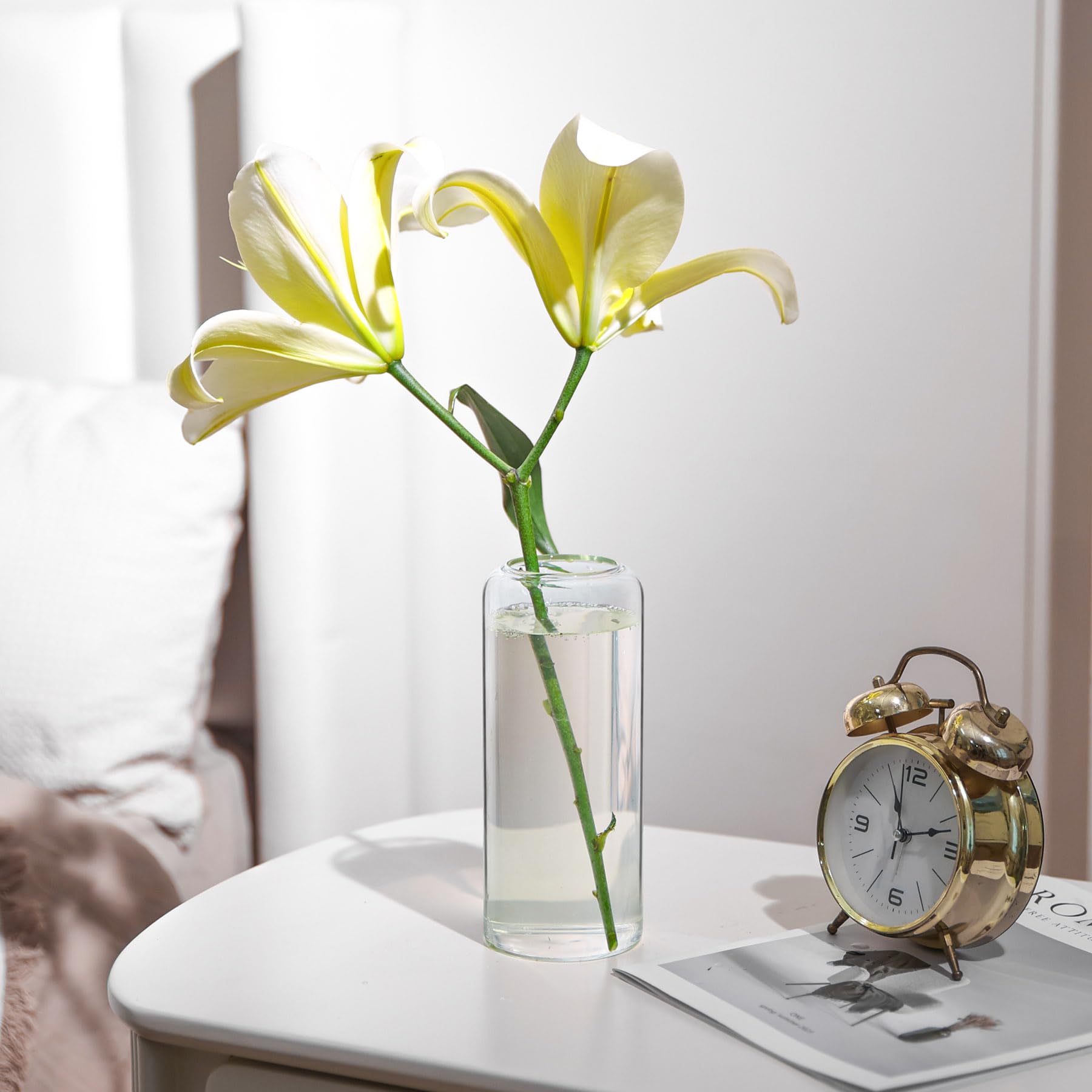 ComSaf 8 Inch Tall Clear Glass Flower Vase - Elegant Home Decor Centerpiece for Living Room, Bedroom, Wedding, Valentine's Day & Mother's Day - Perfect for Fresh Flowers, Table Decor and Gift Giving