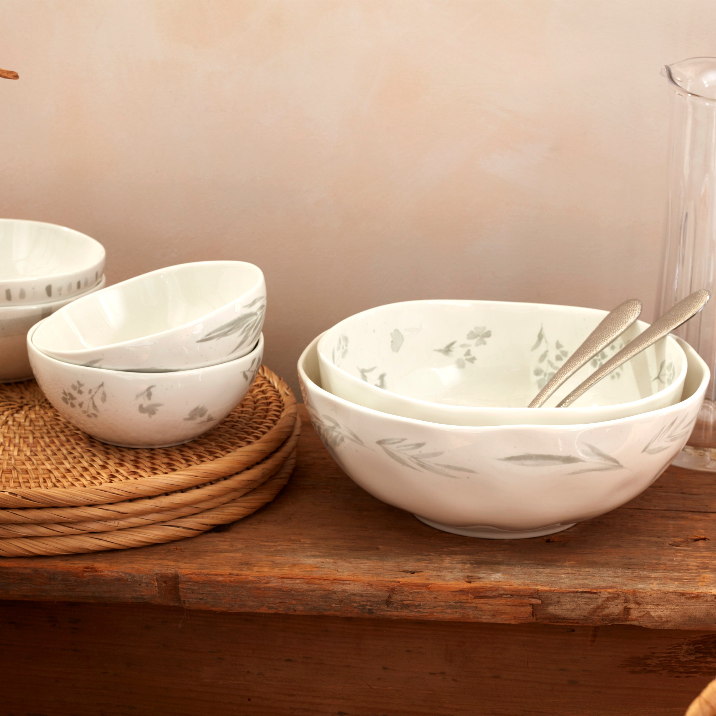 Premium Oyster Bay 4-Piece All-Purpose Bowl Set - Durable & Versatile for Serving, Mixing, and Food Prep - Perfect for Kitchen, Dining, and Entertaining