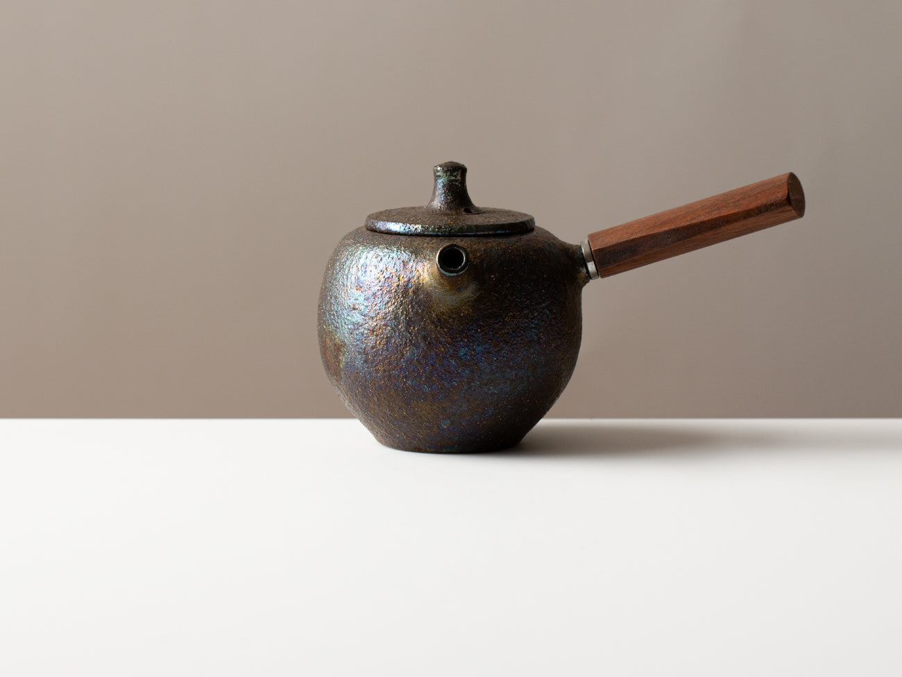 Premium Japanese Fire Walnut Kyusu Teapot - Handcrafted Cast Iron Teapot for Loose Leaf Tea - Perfect for Green Tea, Oolong Tea & Herbal Tea Brewing at Home or Office
