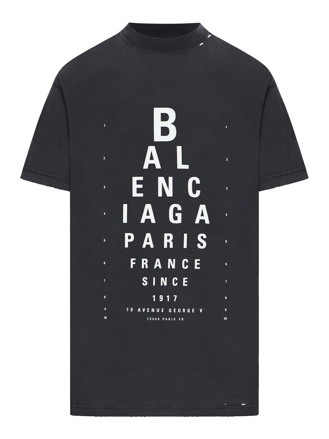Stylish Oversized Optical Illusion T-Shirt for Women - Black & White | Trendy Casual Wear for Everyday Outfits