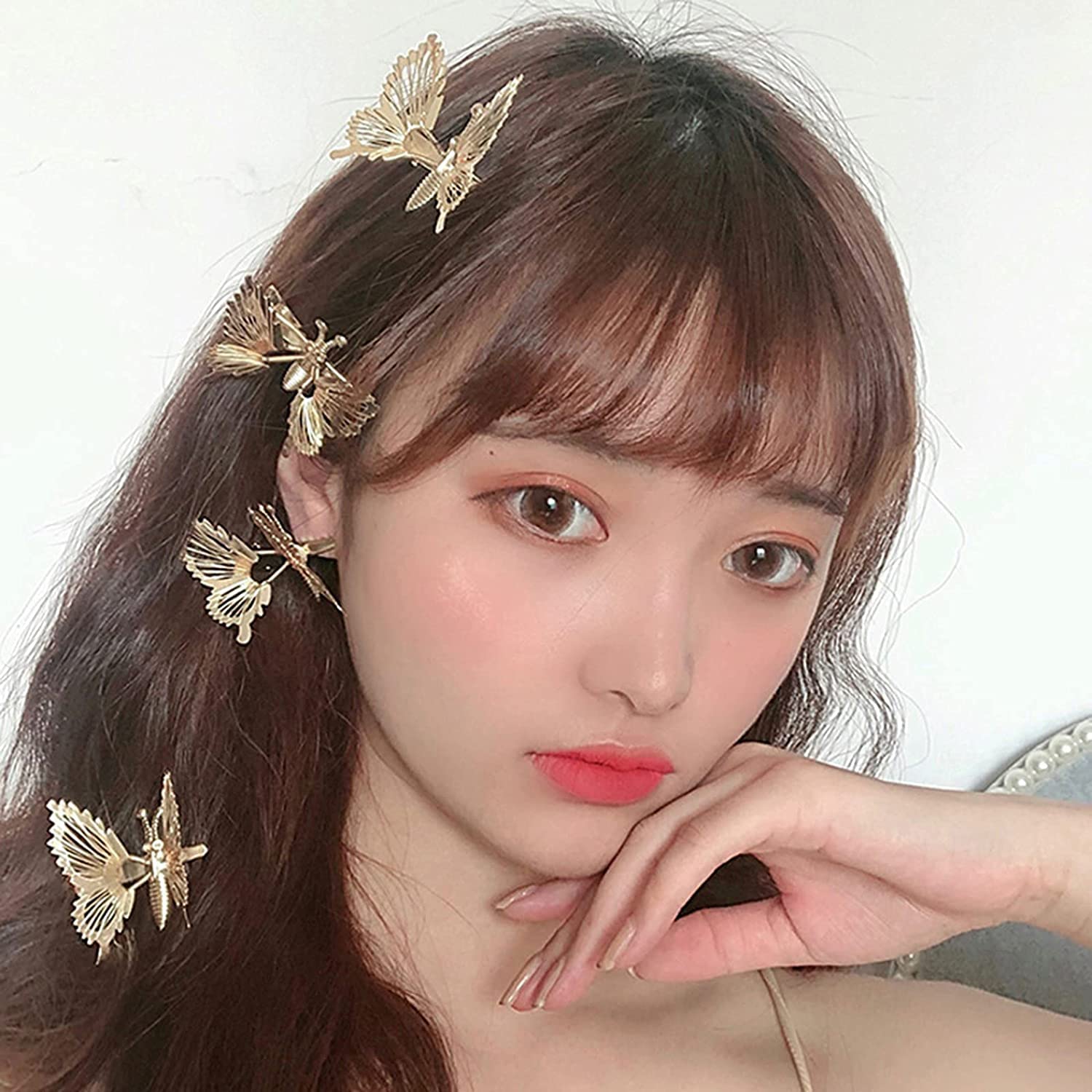 Golden Butterfly Hair Clips with Moving Wings - 2PCS Set for Women & Girls - Perfect for Parties, Weddings, and Everyday Styling