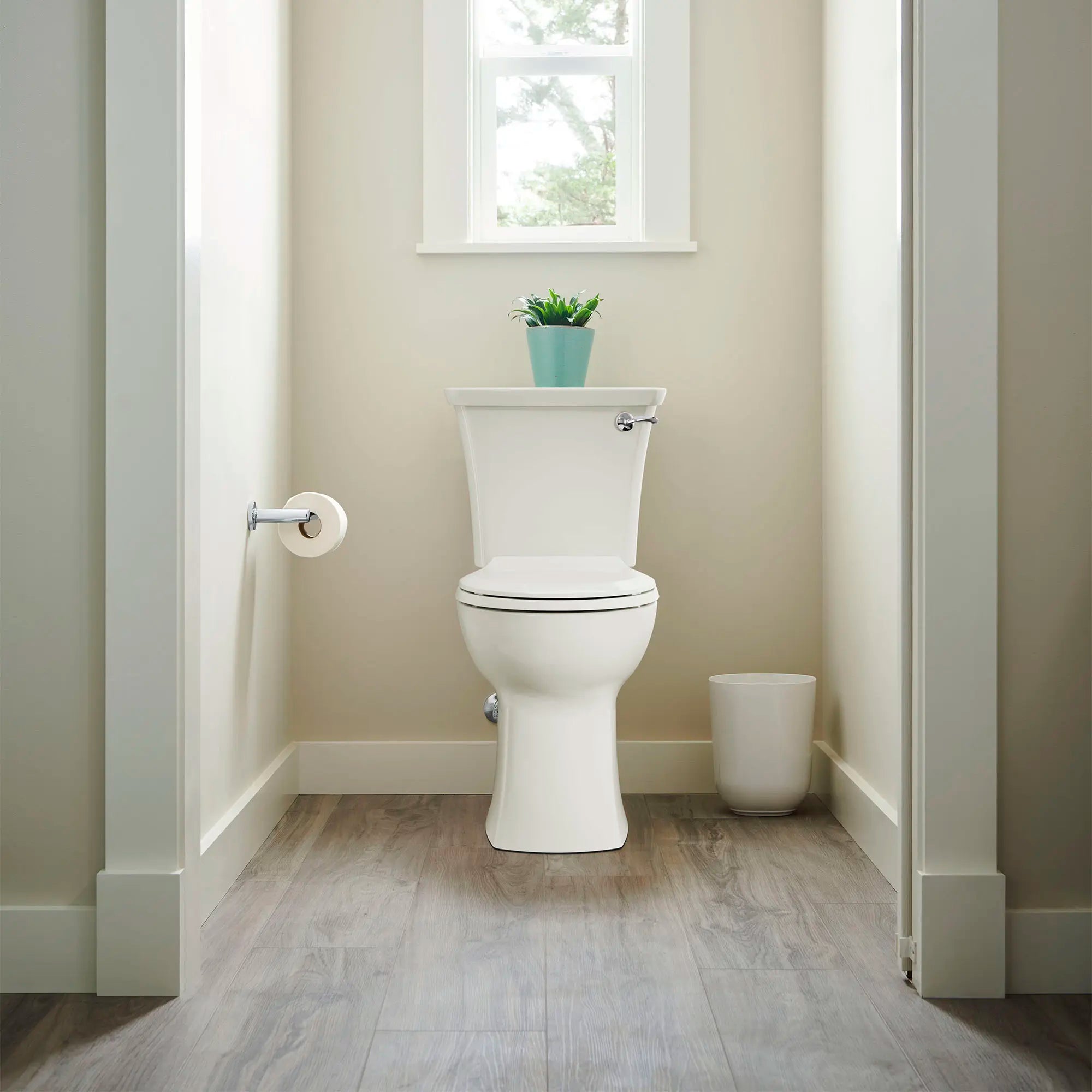 Edgemere® Two-Piece 1.28 GPF/4.8 LPF Round Front Right-Hand Trip Lever Toilet with Seat & Wax Ring - Water Efficient Chair Height Toilet for Small Bathrooms & Powder Rooms