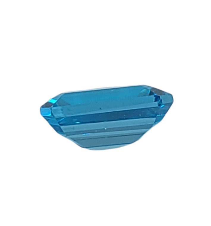 1.975ct Natural African Swiss Blue Topaz Loose Gemstone - 8x6mm Emerald Cut, VVS Clarity, Eye Clean - Perfect for Engagement Rings, Pendants & Fine Jewelry Making