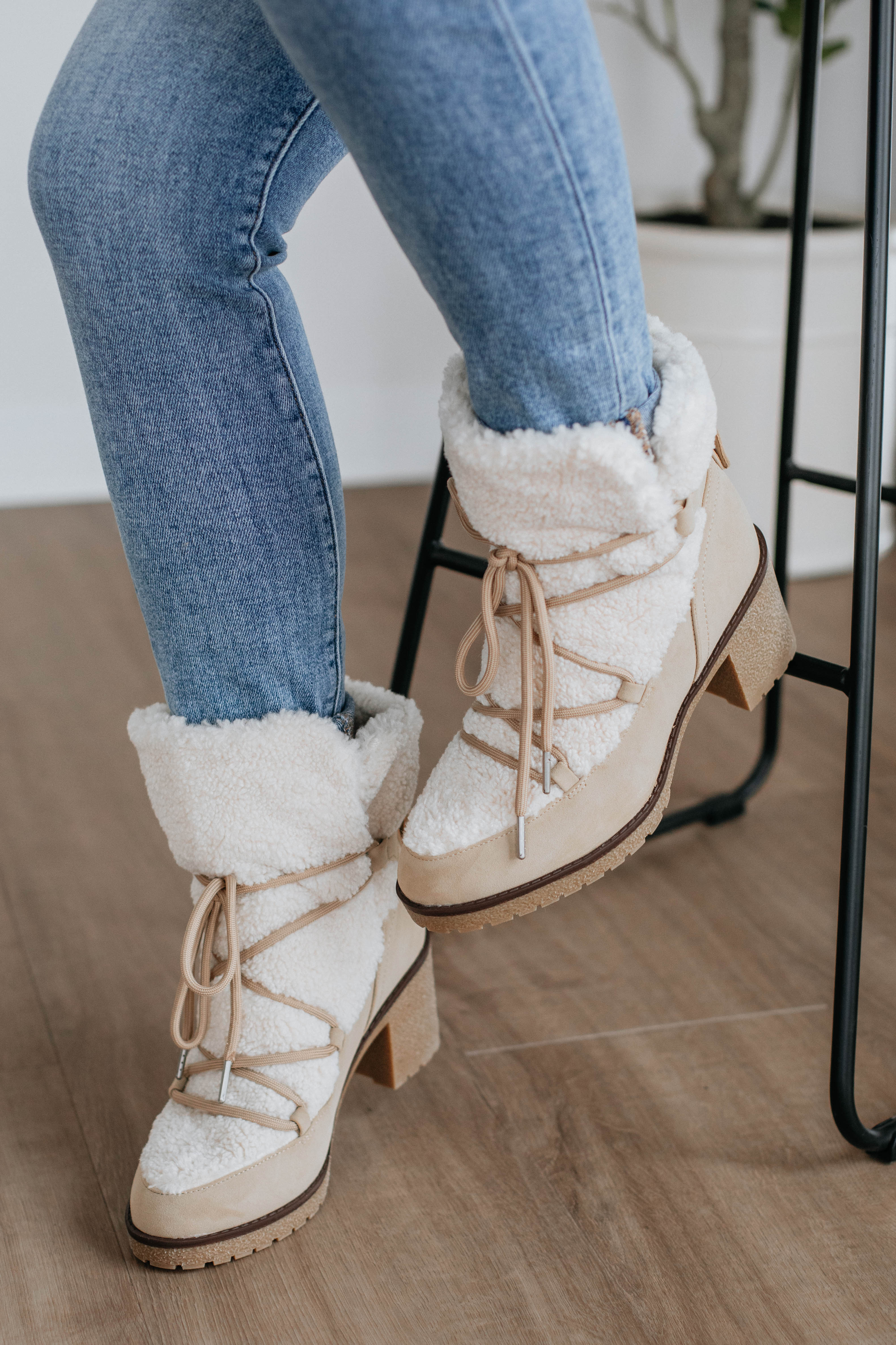 Warm & Stylish Taupe Winter Boots for Women - Cozy Snow Boots with Faux Fur Lining | Perfect for Cold Weather, Snow Days & Outdoor Adventures