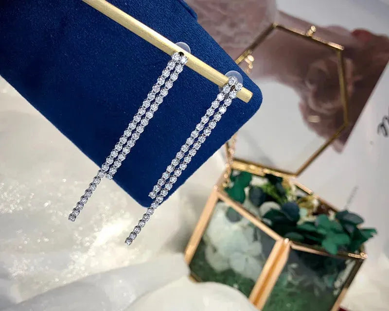 18K White Gold Diamond Drop Earrings for Women - 1.06 Carat Natural Diamond Luxury Tassel Earrings - Perfect for Weddings, Parties & Special Occasions