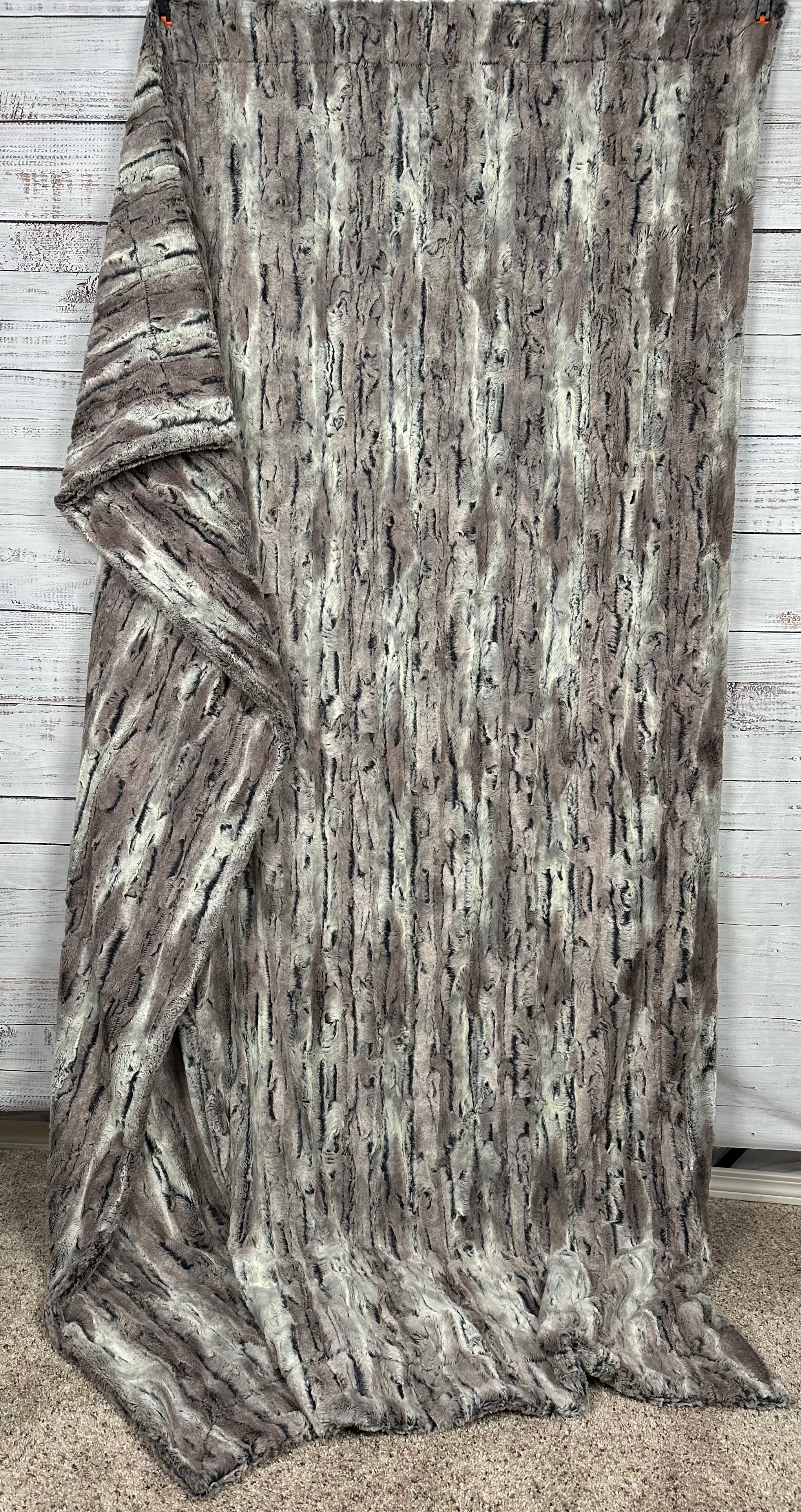 Premium Double Luxe Mountain Fox XL Extra Wide 60x86 Inch 20mm Plush Minky Blanket - Ultra Soft Cozy Throw for Bed, Couch & Winter Warmth