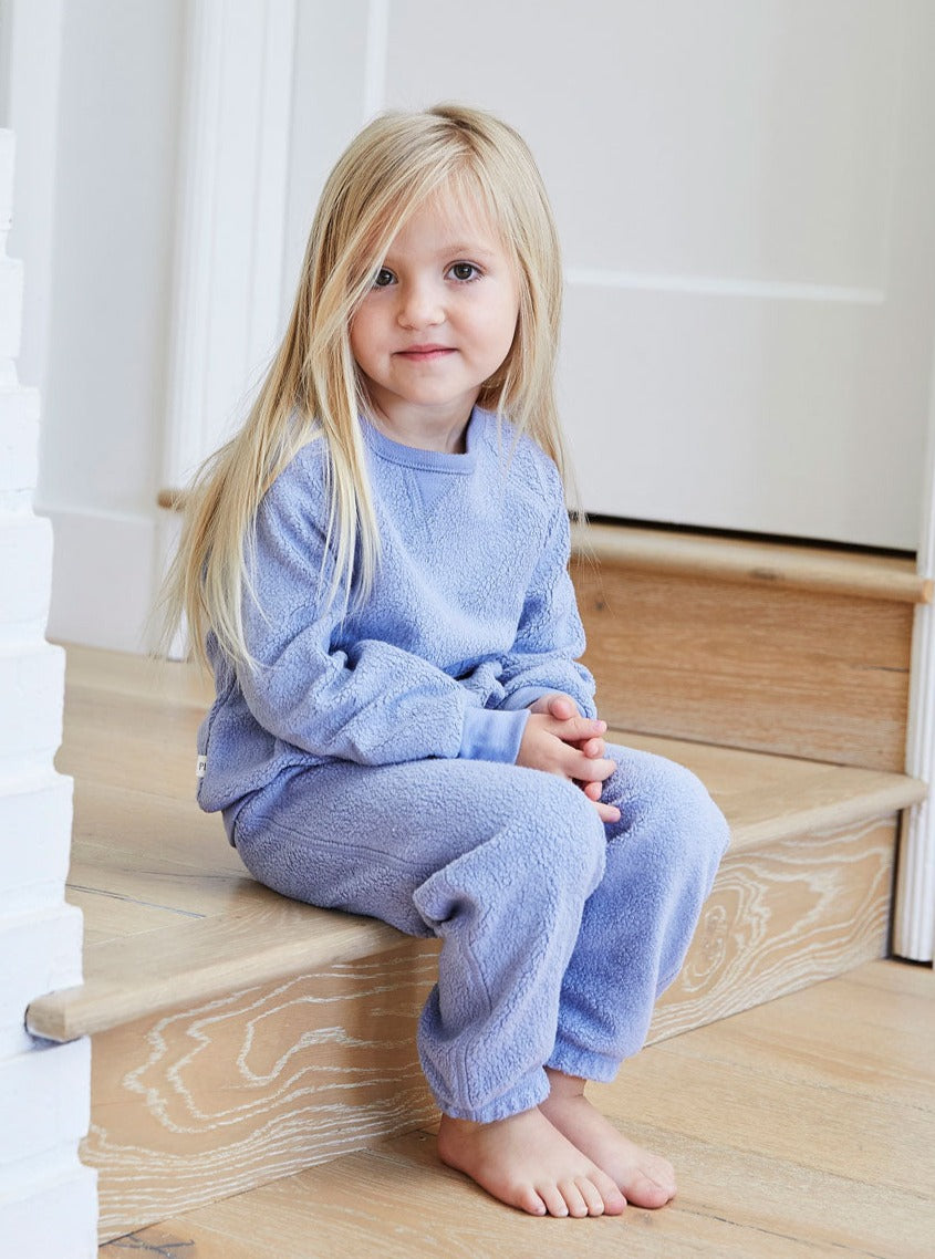 Cozy Light Pink Sweatshirt & Sweatpant Loungewear Set for Women - Soft Casual Outfit for Home, Yoga & Relaxation