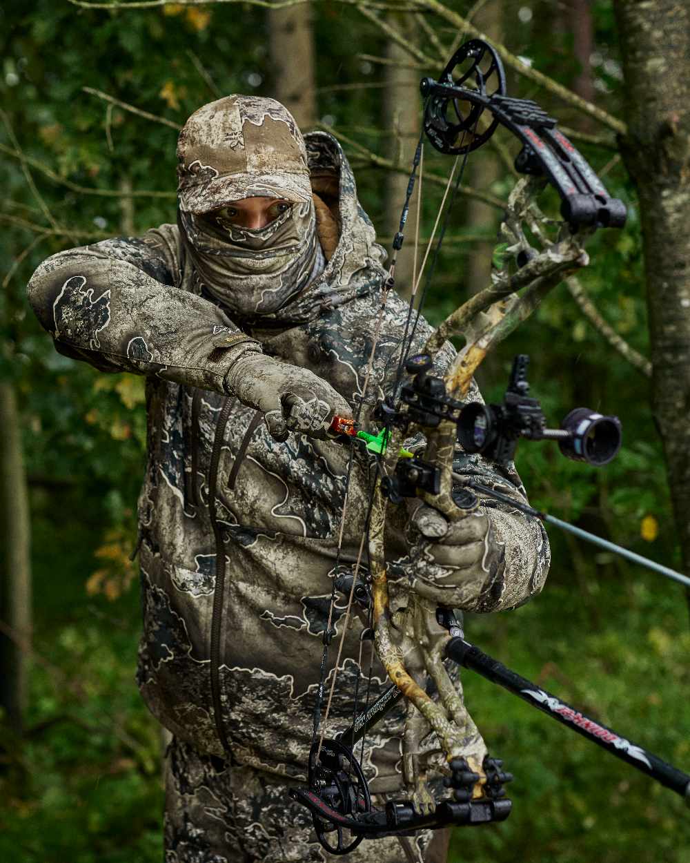 Deerhunter Excape Softshell Jacket - Waterproof Windproof Outdoor Jacket for Men & Women - Perfect for Hiking, Camping & Winter Sports