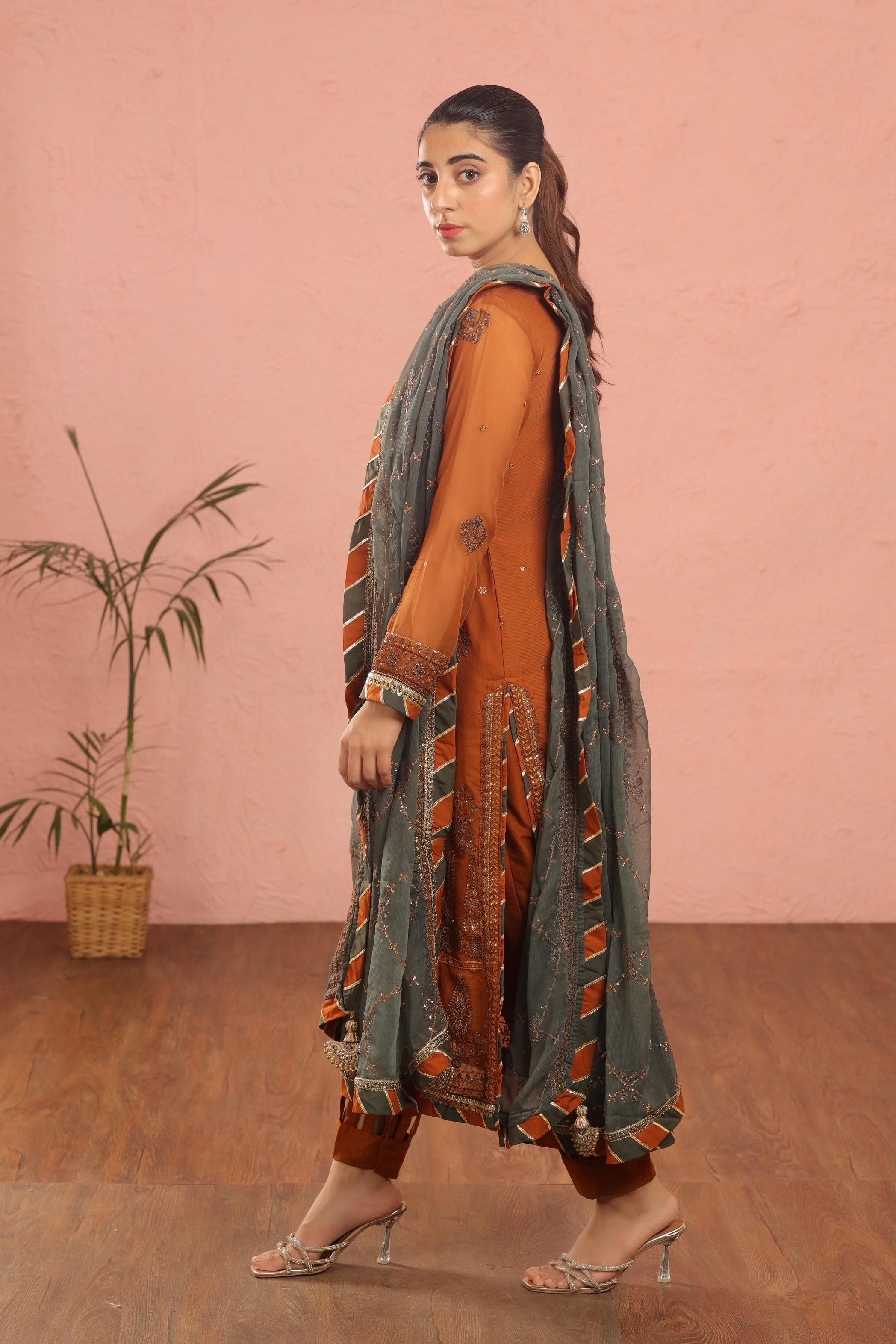 Asim Jofa Dastaan Collection - Premium Designer Dress for Women | Elegant Party Wear & Special Occasion Outfit | Perfect for Weddings, Galas & Evening Events