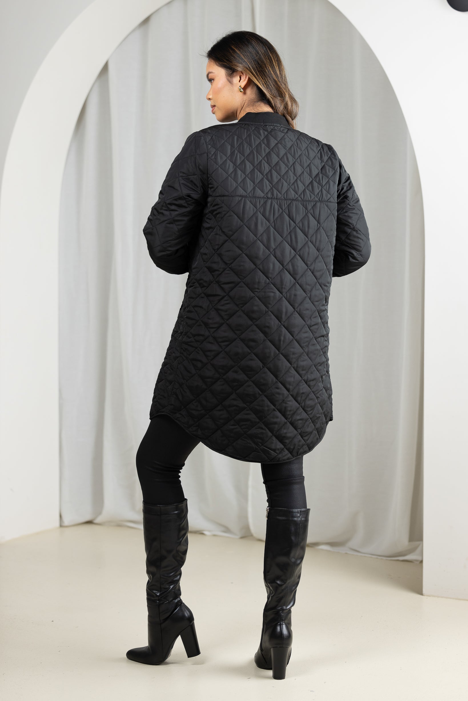 Bubble Puffer Jacket for Women - Lightweight Winter Coat, Waterproof & Windproof, Warm Quilted Down Jacket - Perfect for Outdoor Activities, Hiking, and Cold Weather Fashion