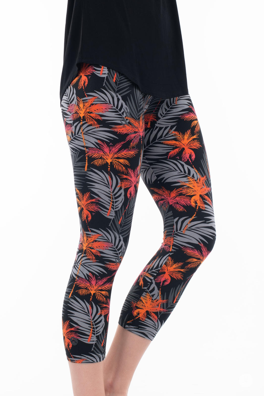 Tropic Thunder Crops - Stylish and Comfortable Women's Crop Tops for Summer, Beach, and Casual Outfits