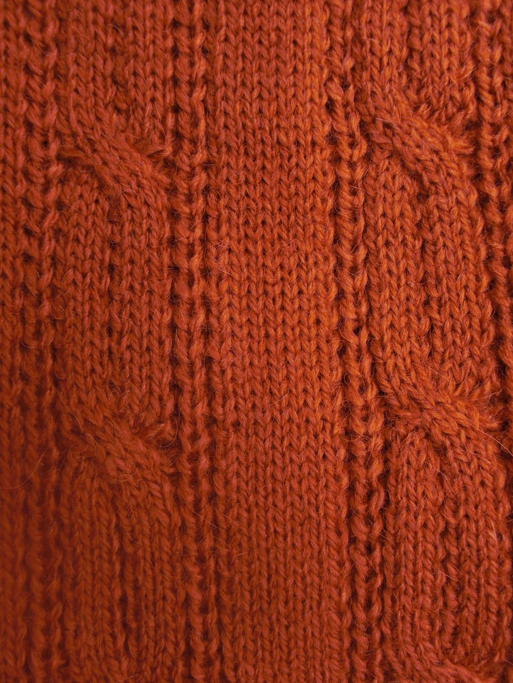 Alpaca Signature Cable Knit Scarf - San Francisco Design | Soft & Warm Winter Accessory | Perfect for Cold Weather, Travel & Outdoor Activities