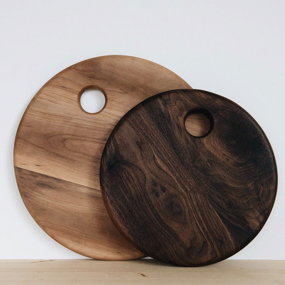 Premium Wooden Round Serving Board - Natural Charcuterie Cheese Tray for Entertaining, Weddings & Parties - Elegant Appetizer Platter for Cheese, Charcuterie & Snacks
