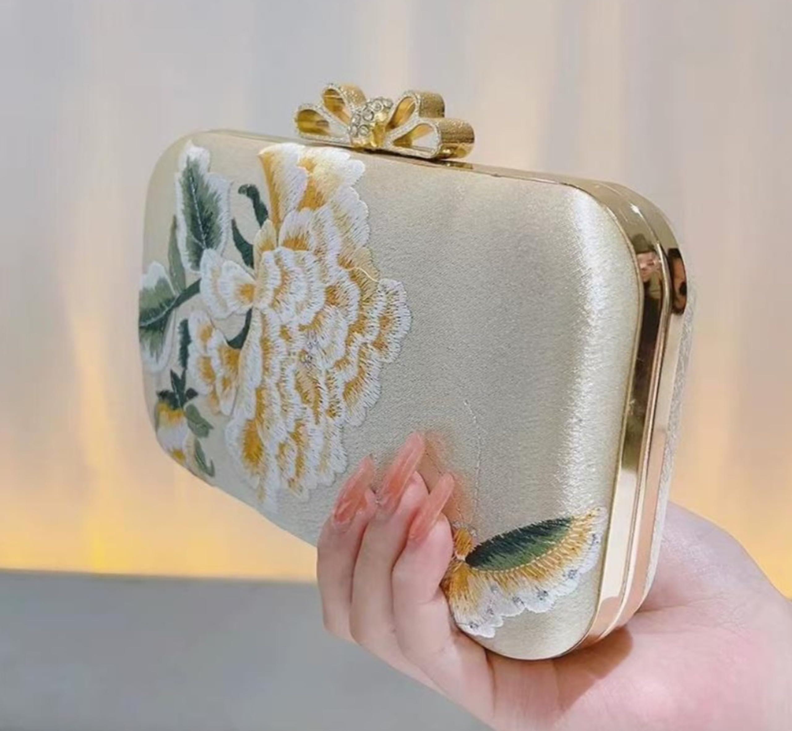 Elegant Women's Embroidered Silk Shoulder Bag - Rectangle Crossbody Handbag for Wedding, Party & Banquet | Perfect for Formal Events, Evening Occasions & Special Celebrations