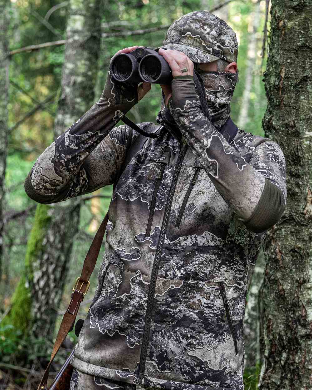 Deerhunter Excape Softshell Waistcoat - Lightweight Waterproof Hunting Vest for Men - Perfect for Outdoor Adventures, Hiking & Camping
