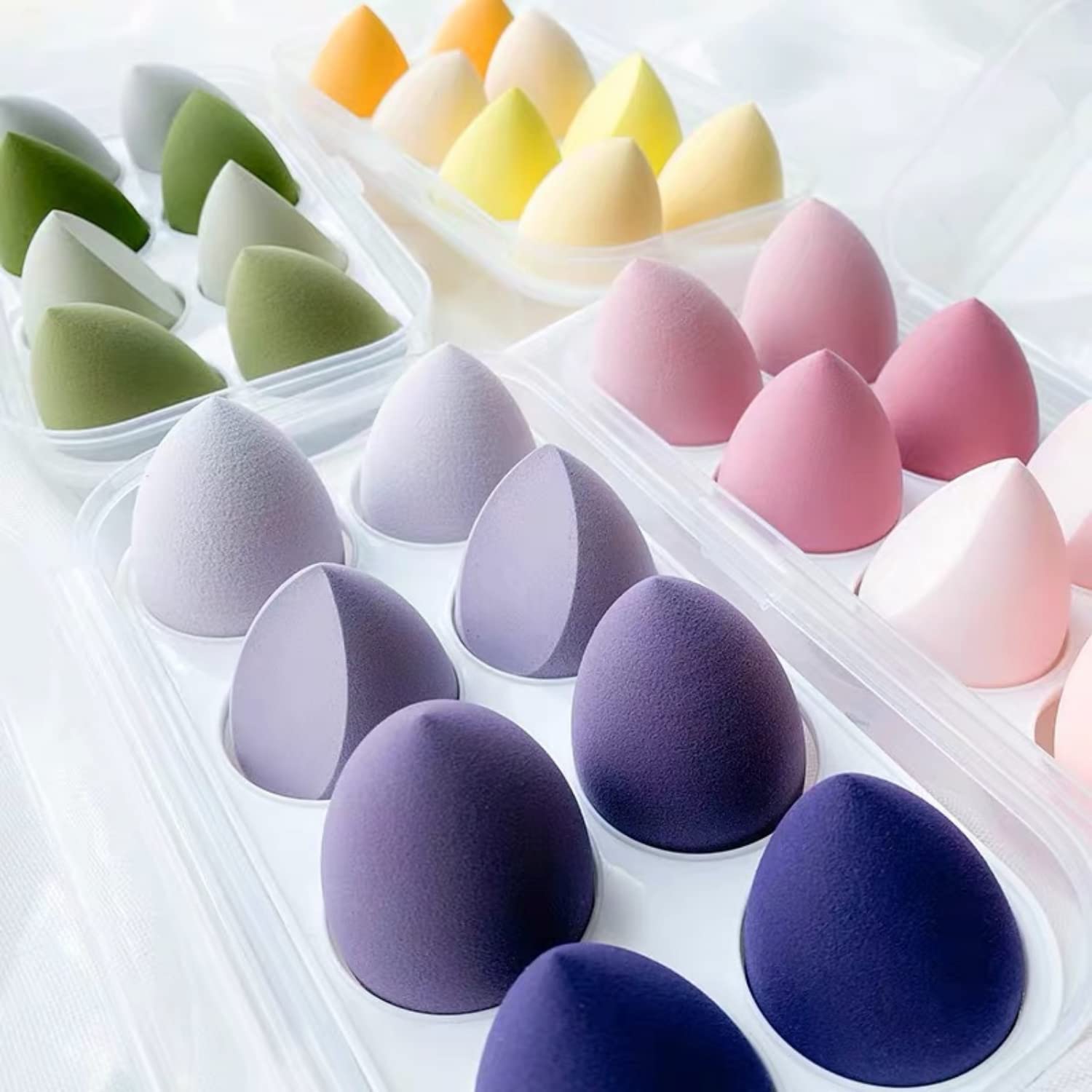 LIKAOR 4-Piece Makeup Sponge Set - Dry & Wet Beauty Blender for Foundation, Concealer & Powder - Soft Cosmetic Sponge with Beveled Edge - Perfect for Flawless Makeup Application (4Pcs, Pink Box) - Ideal for Daily Makeup, Travel & Professional Use