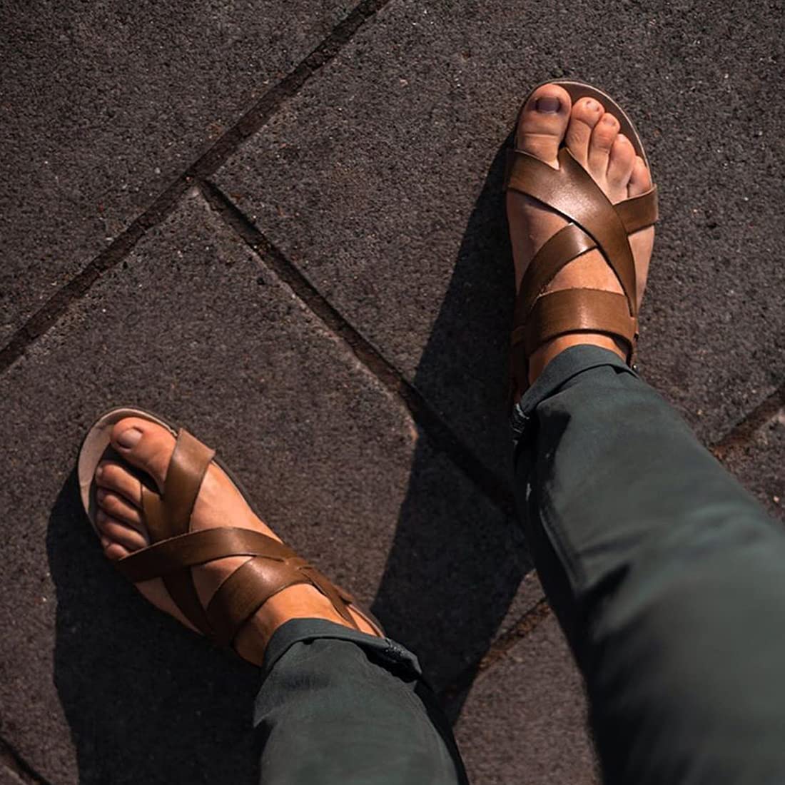 **Harssidanzar Genuine Leather Sandals for Men - Adjustable Strap Outdoor Sandals - Comfortable & Durable Leather Footwear for Walking, Hiking & Beach Vacations**