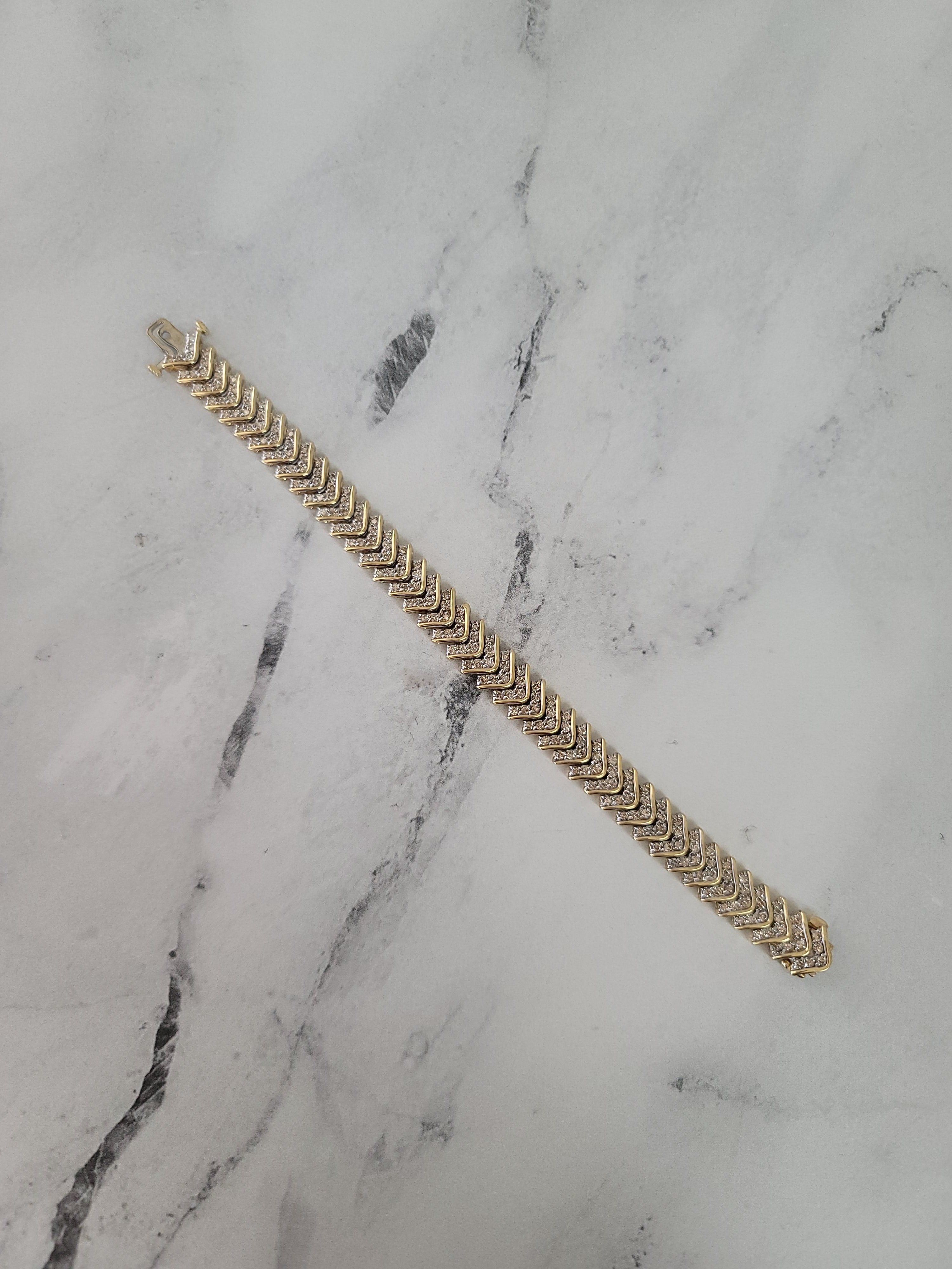4.25cttw Arrow Style Diamond Bracelet in 14k Gold - Elegant Jewelry for Women, Perfect for Weddings, Anniversaries & Special Occasions