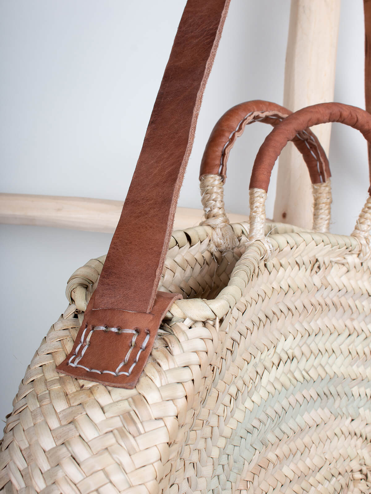 Stylish Dylan Crossbody Basket Bag in Tan - Perfect for Casual Outings, Beach Trips, and Everyday Use