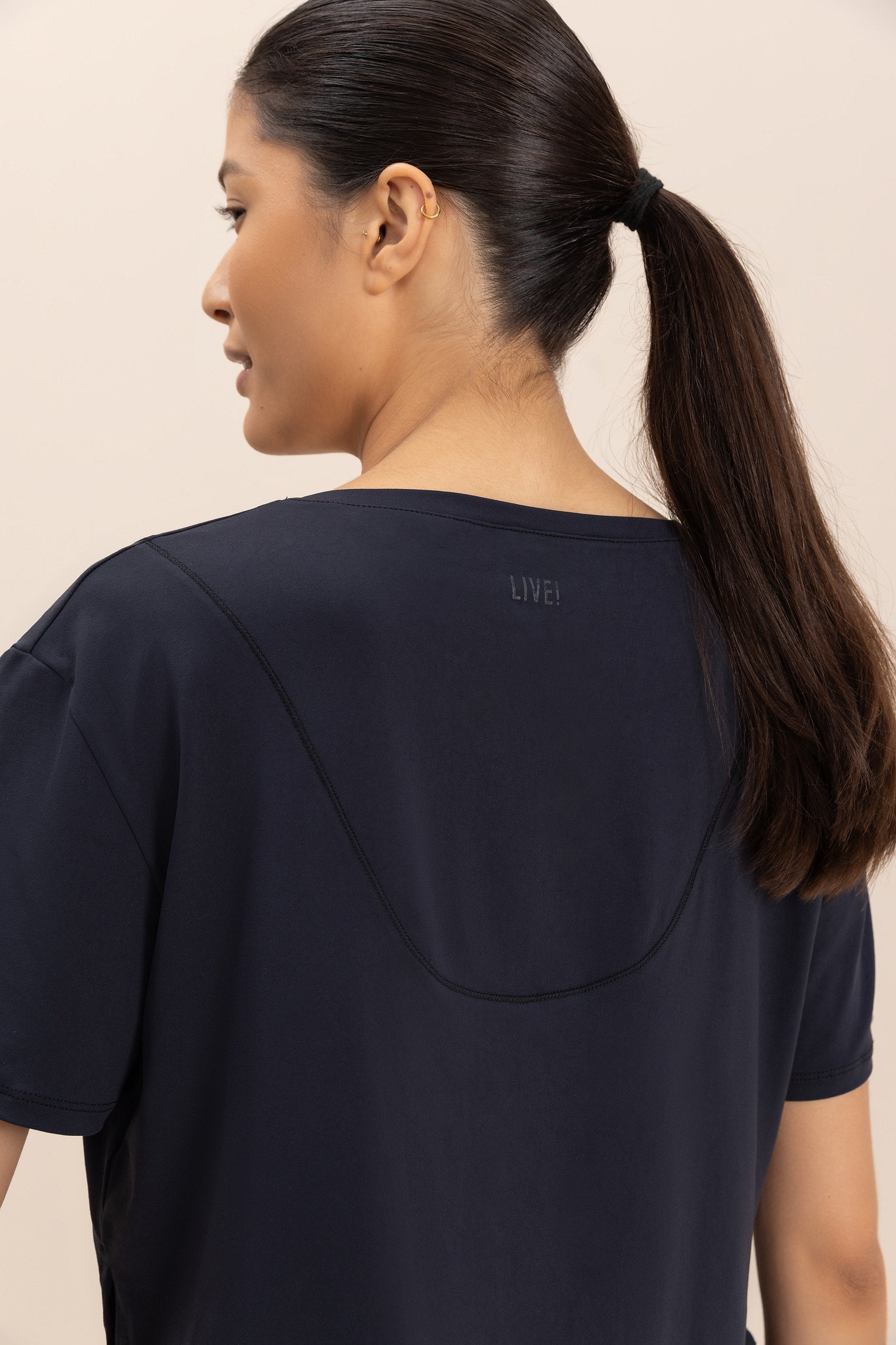 Trendy Cropped Mullet T-Shirt for Women | Stylish & Comfortable Casual Wear | Perfect for Streetwear, Concerts & Everyday Outfits