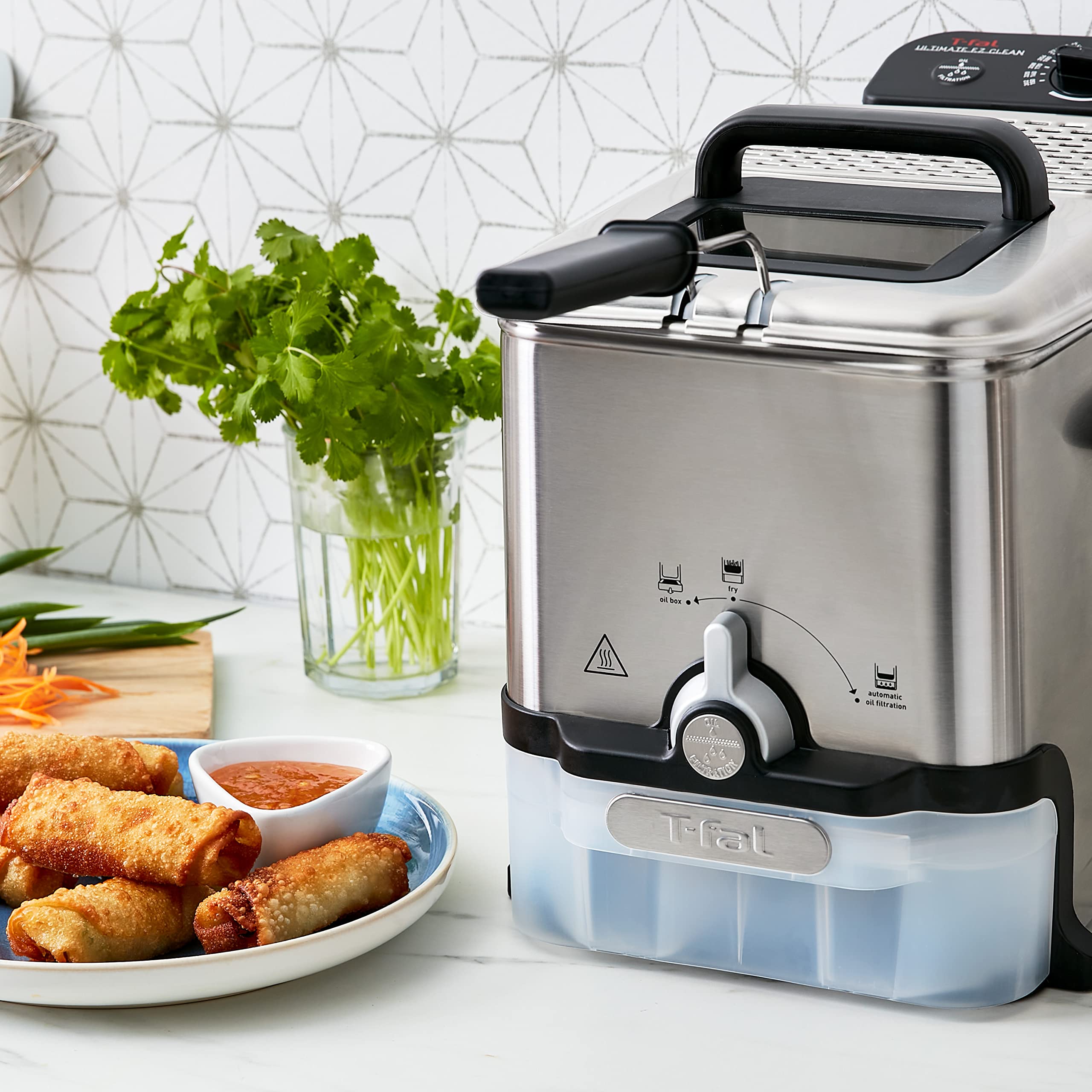 T-fal 3.5L Stainless Steel Deep Fryer with Basket - 1700W Electric Oil Fryer with Temperature Control, Digital Timer & Oil Filtration System - Dishwasher Safe Parts for Home Kitchen, Restaurant & Fast Food Use