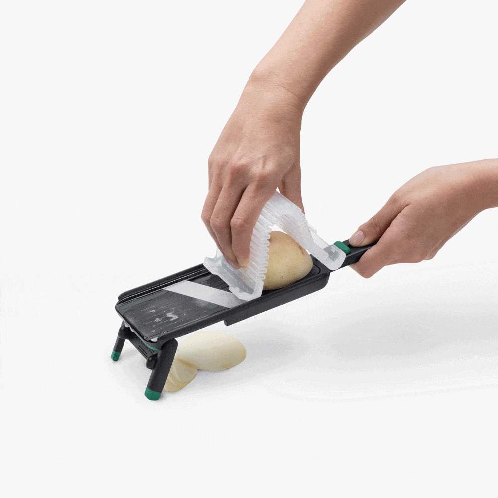 Dreamfarm Nocutu No Cut Mandoline Slicer with Flexible Finger Guard - Safe & Easy Vegetable & Fruit Slicer for Kitchen - Perfect for Salads, Meal Prep & Healthy Cooking (Green)