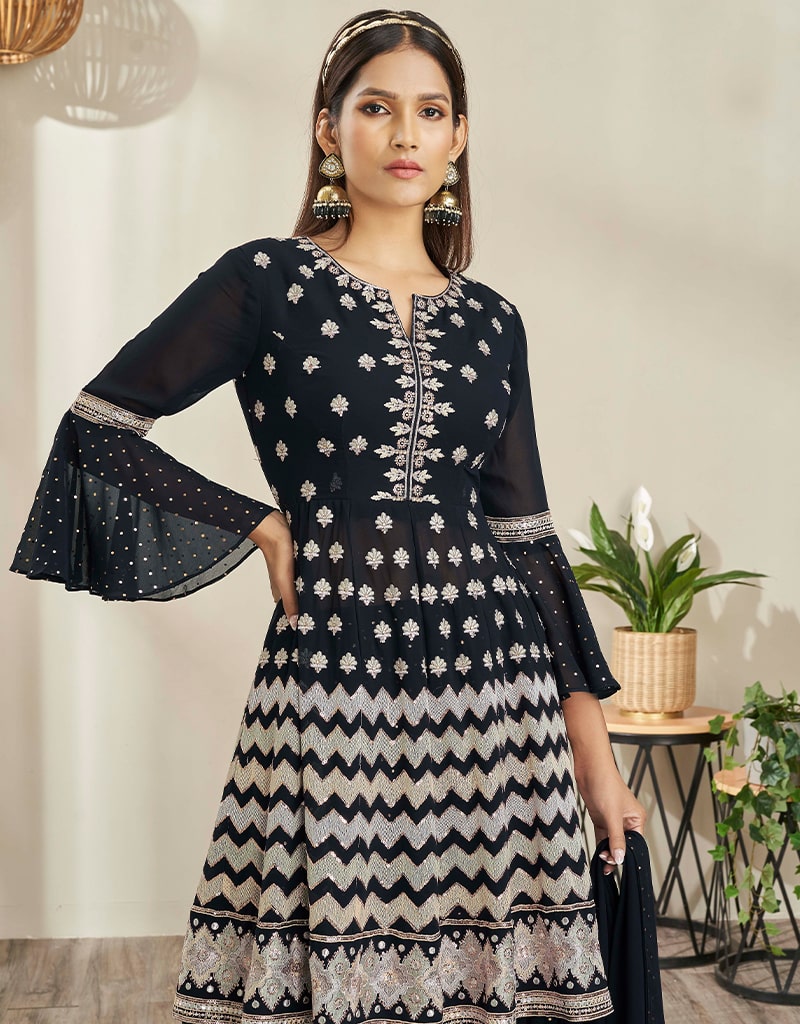 Elegant Black Georgette Lehenga Suit for Women - Traditional Indian Bridal Wear for Weddings & Festive Occasions