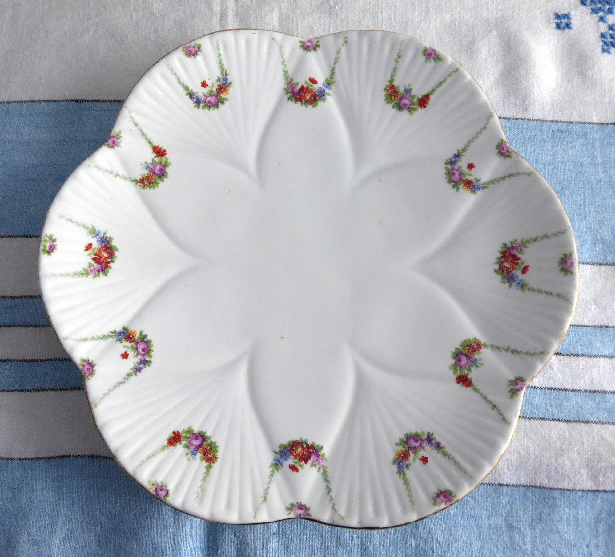 Vintage Edwardian Shelley Cake Plate with Roses & Festoons - Elegant Sandwich Server by Wileman, 1909 Antique China - Perfect for Afternoon Tea, Bridal Showers & Vintage Tableware Collections