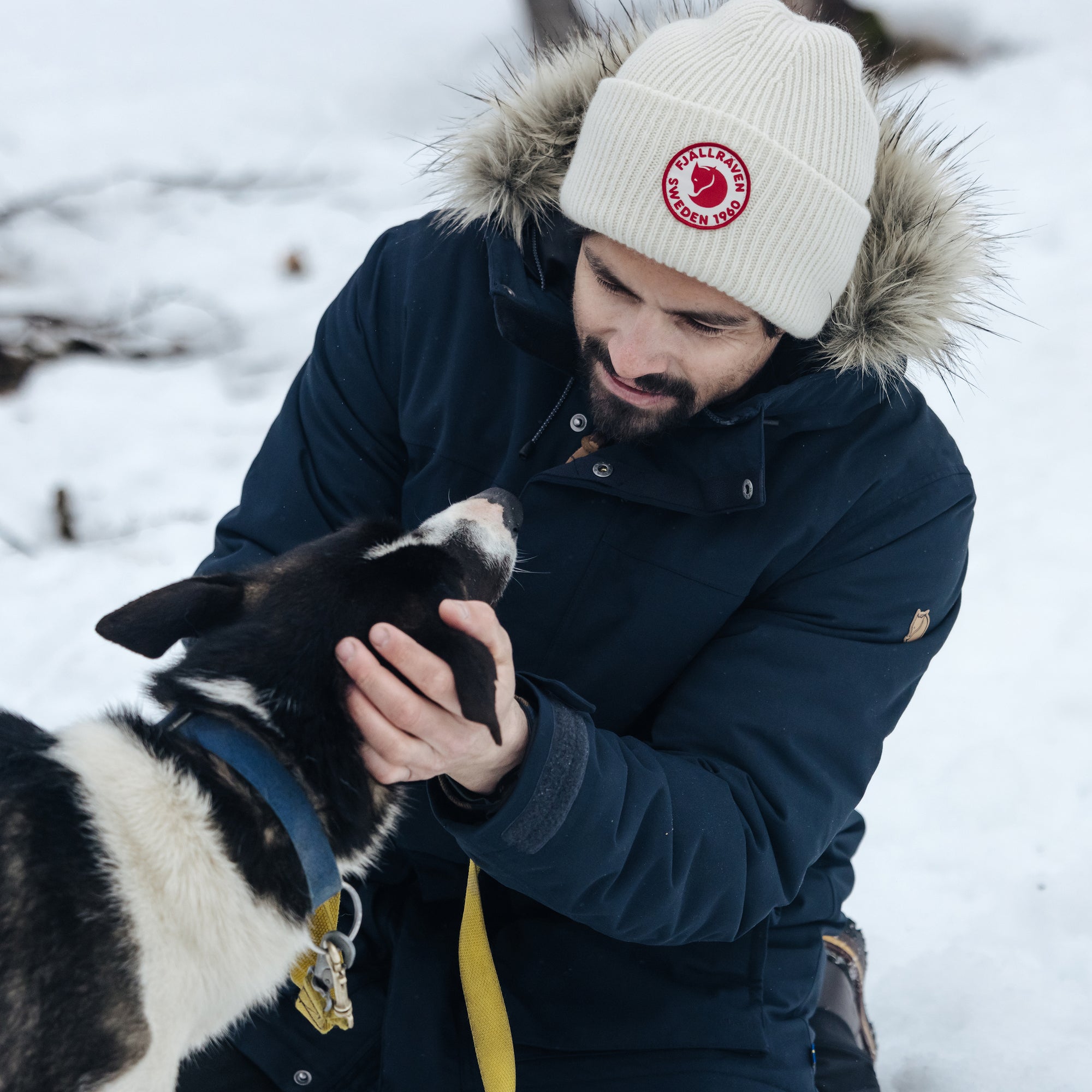Fjallraven Nuuk Lite Parka for Men - Waterproof Winter Jacket with Hood - Warm & Windproof Outdoor Coat for Hiking, Camping & Cold Weather